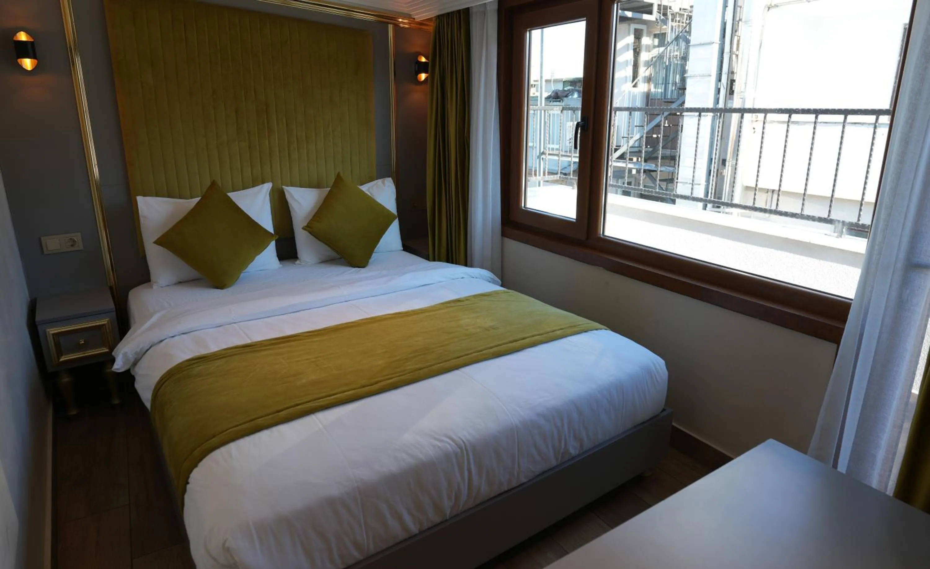 Bed in Taksim La Marino Hotel