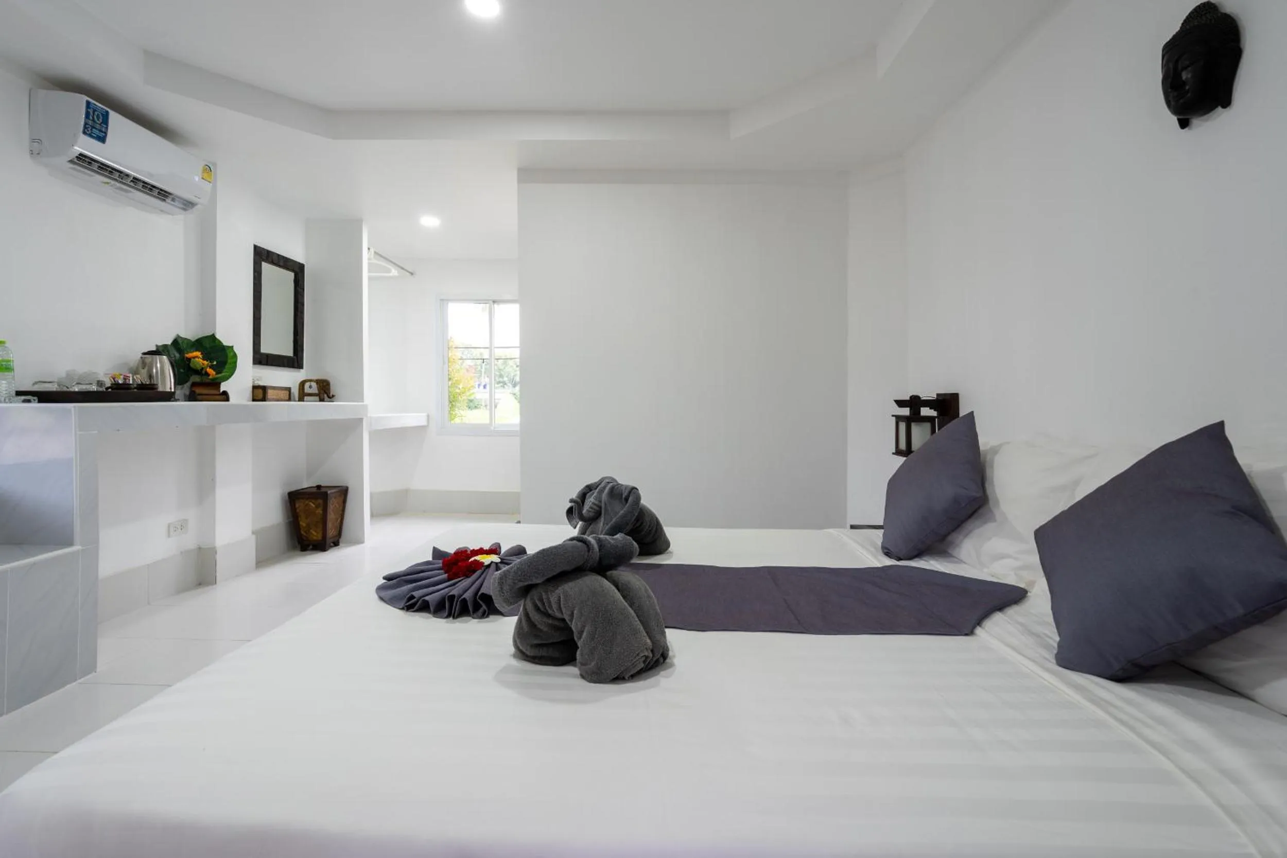 Bedroom, Bed in Matcha Lanta Resort