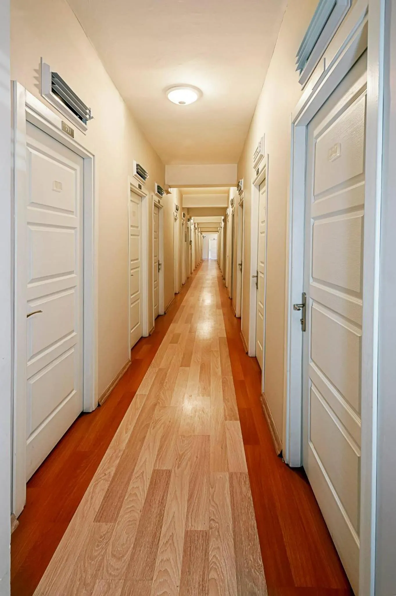 Property building in Gökçe Pansiyon - Only men