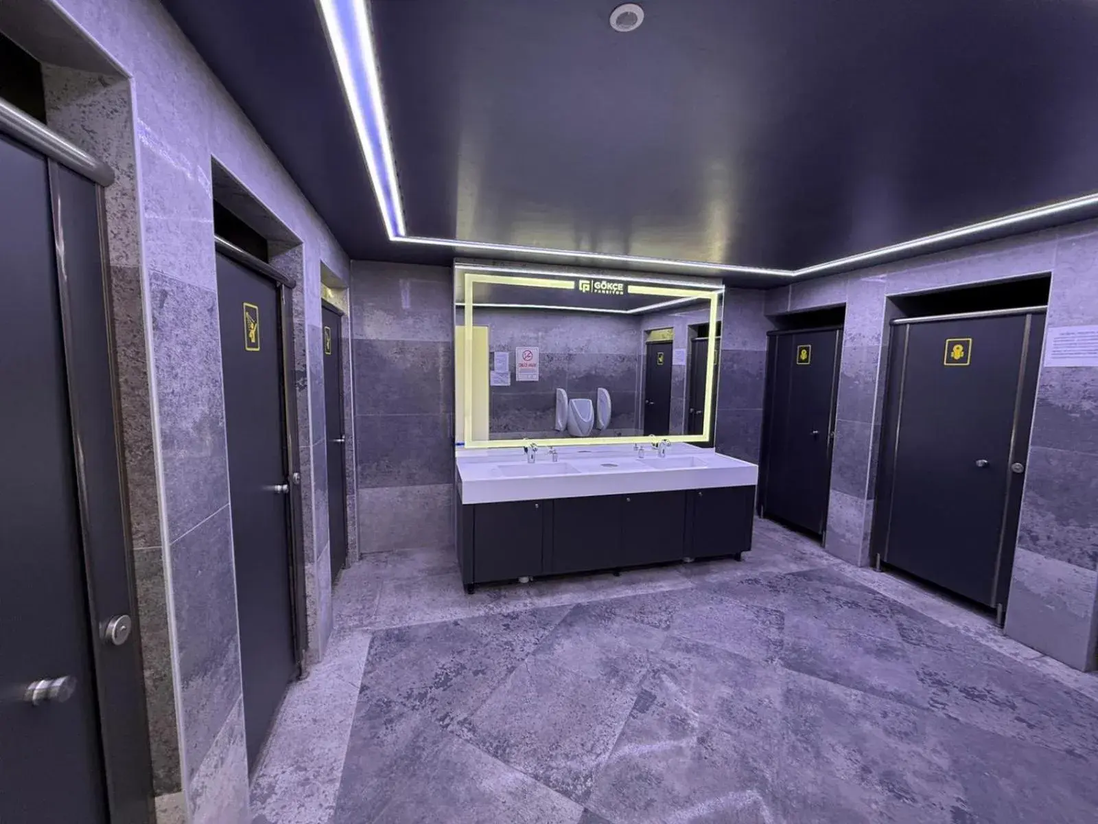 Single Room with Shared Shower and Toilet in Gökçe Pansiyon - Only men Single Room with Shared Shower and Toilet in Gökçe Pansiyon - Only men