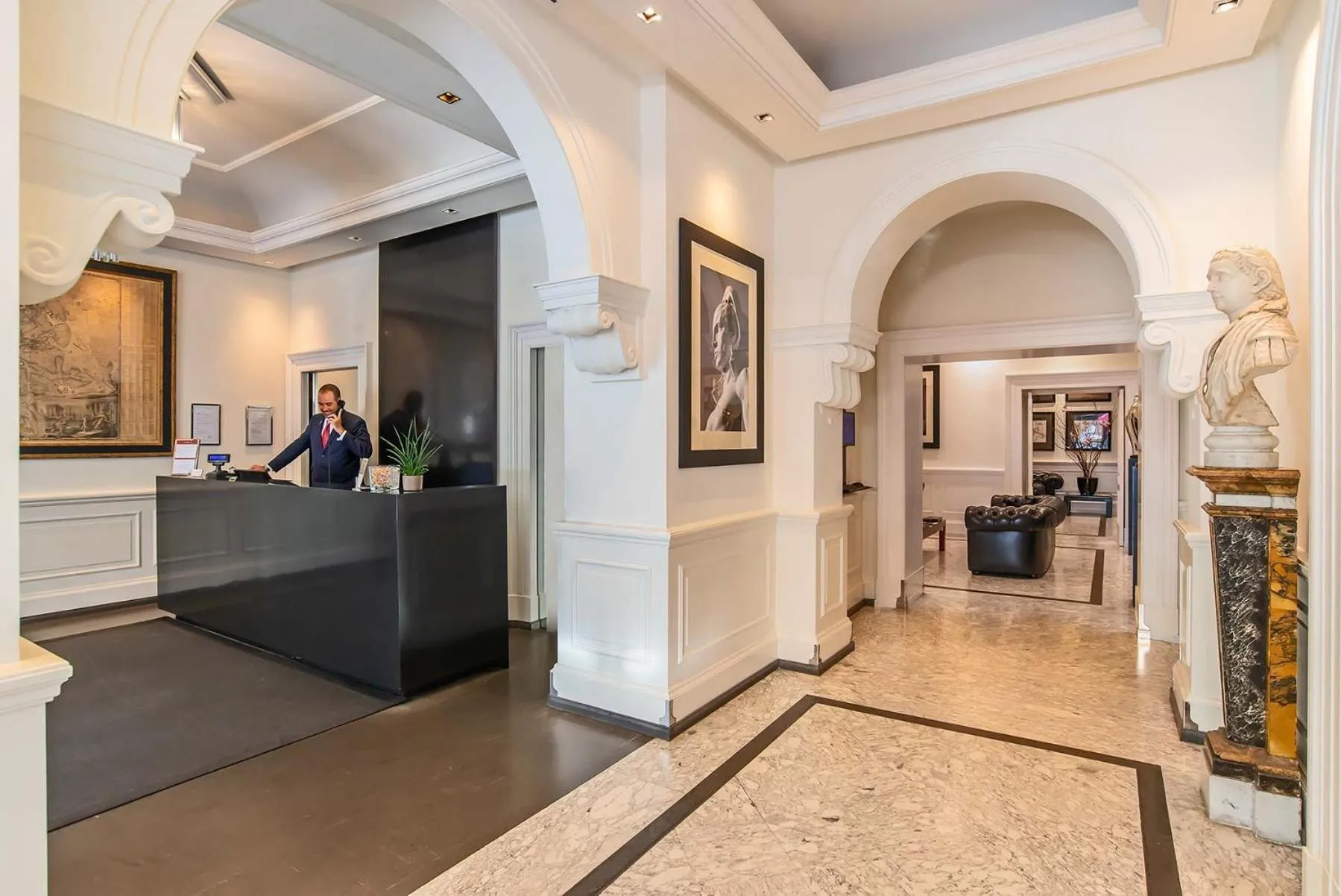 Lobby or reception in Hotel Isa