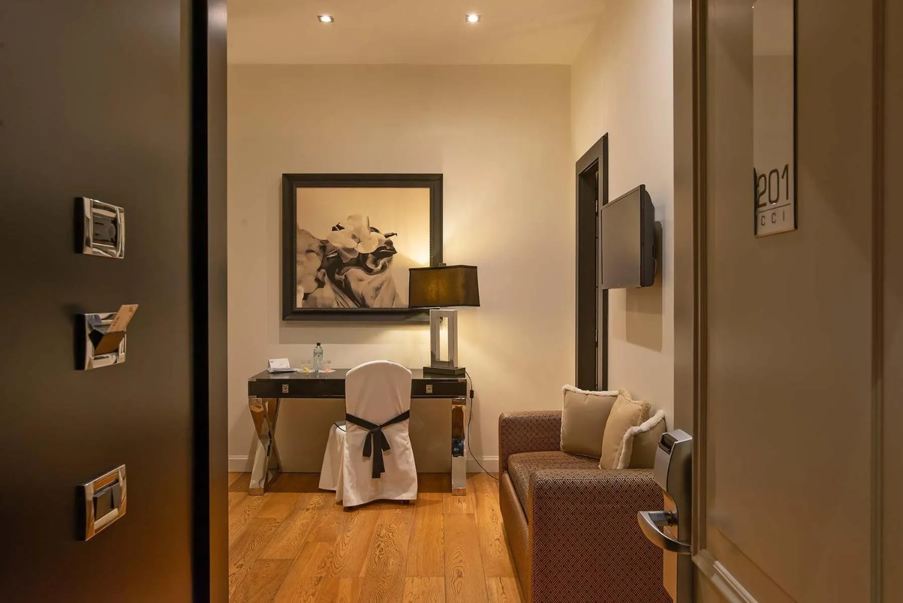 Photo of the whole room in Hotel Isa