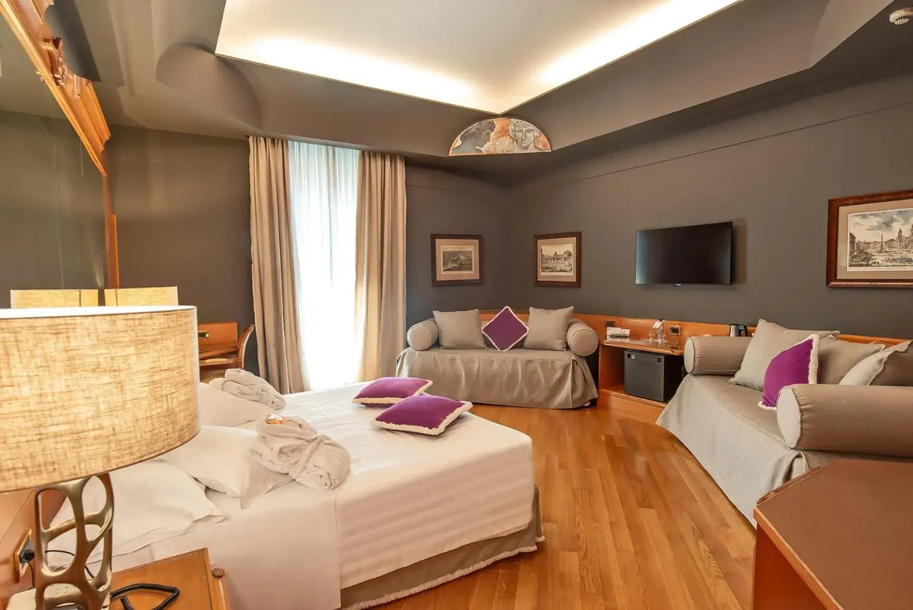 Triple Room in Hotel Isa Triple Room in Hotel Isa