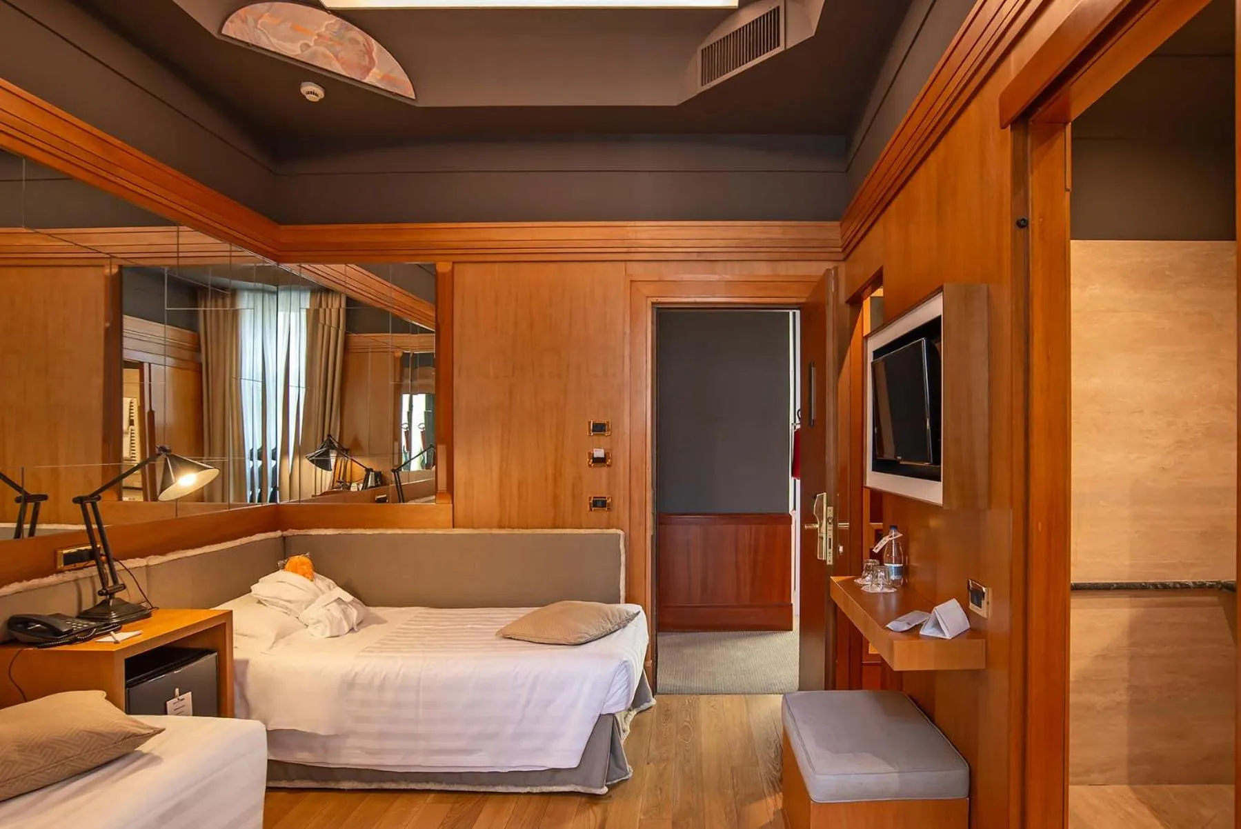 Photo of the whole room, Bed in Hotel Isa