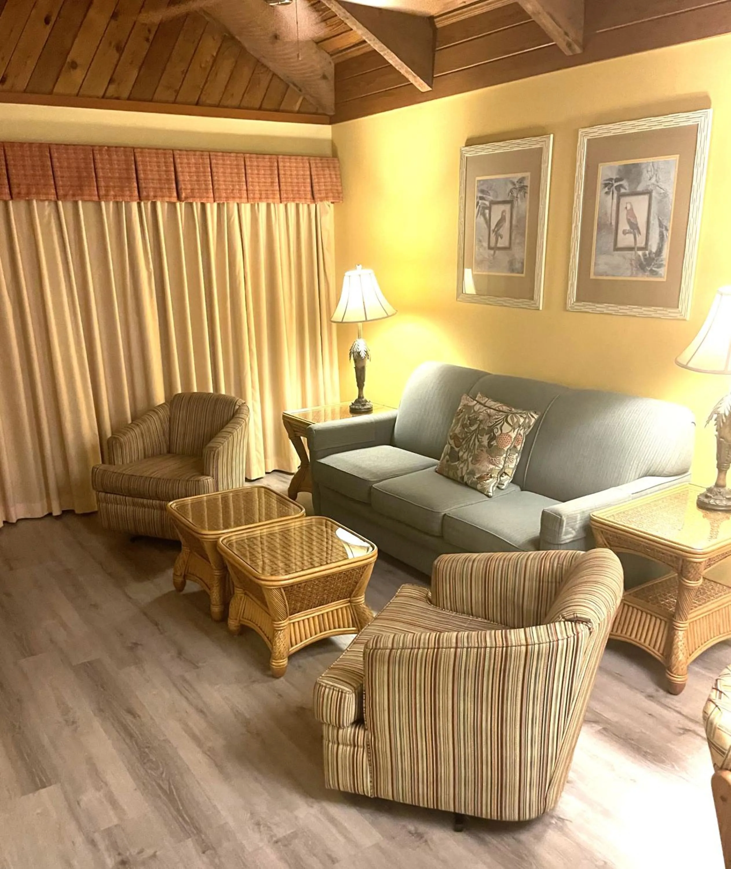 Living room in Soundside Holiday Beach Resort