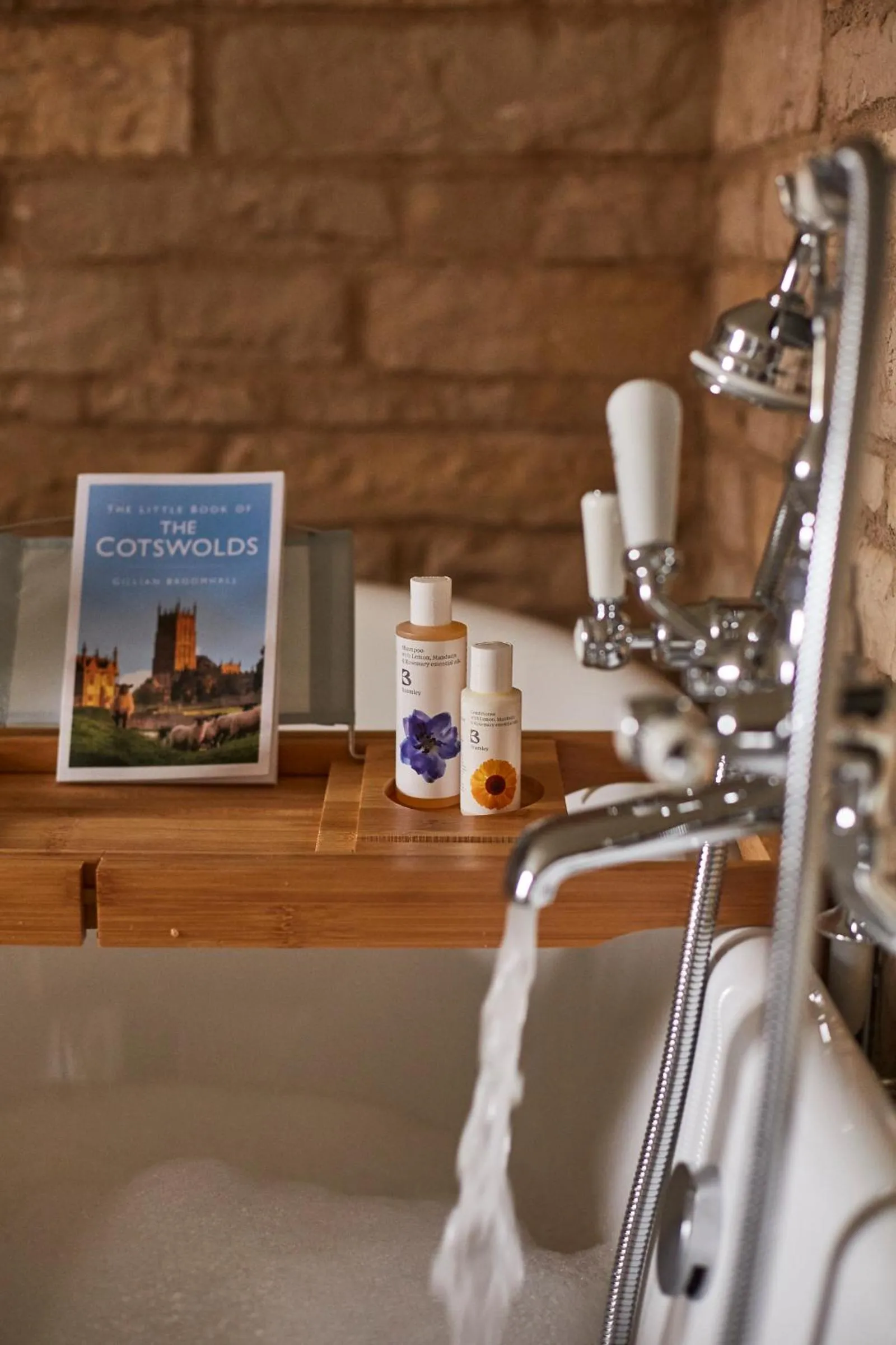 Bath in Wild Thyme & Honey - Cirencester-Cotswolds