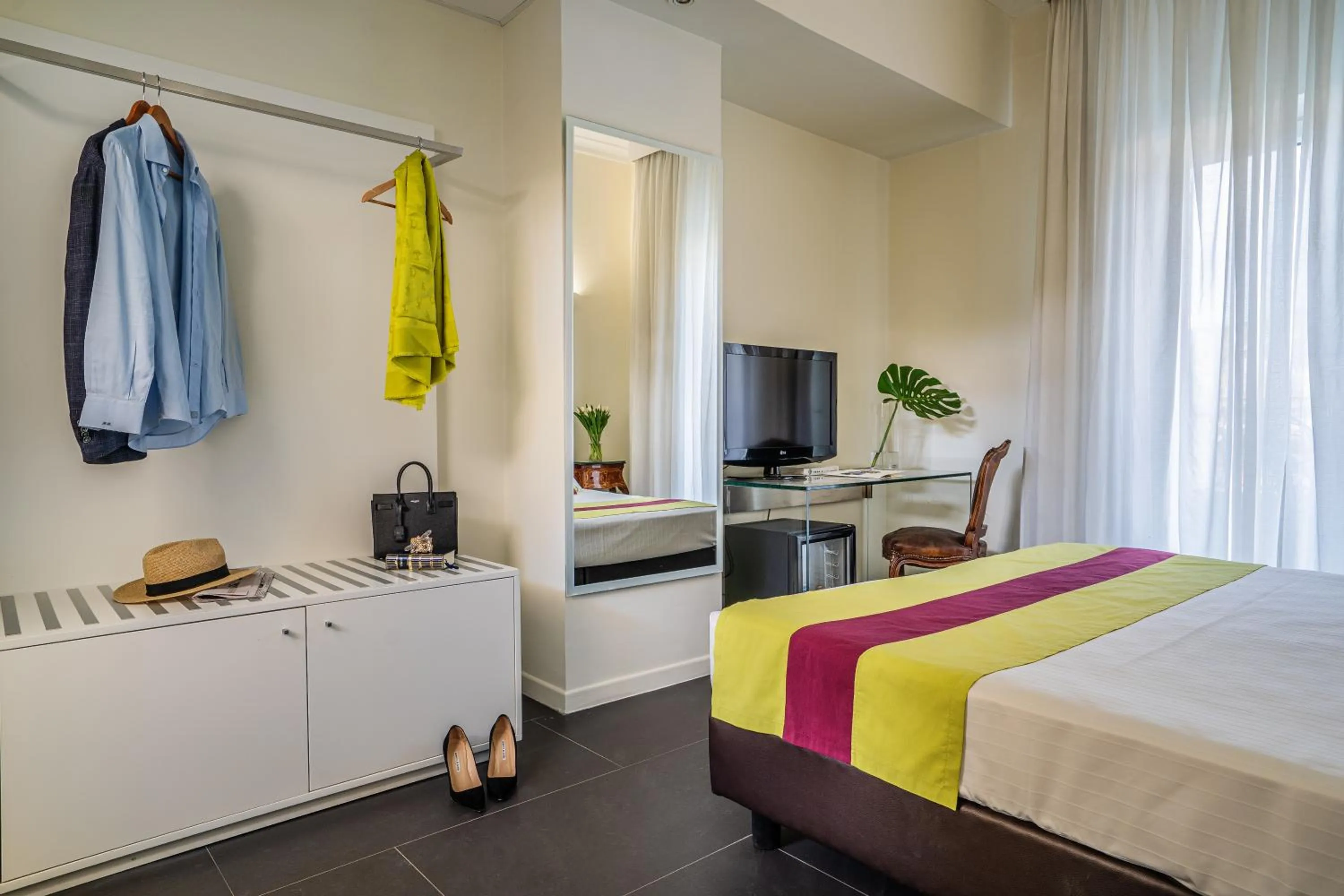 TV and multimedia, Bed in Majestic Palace Hotel