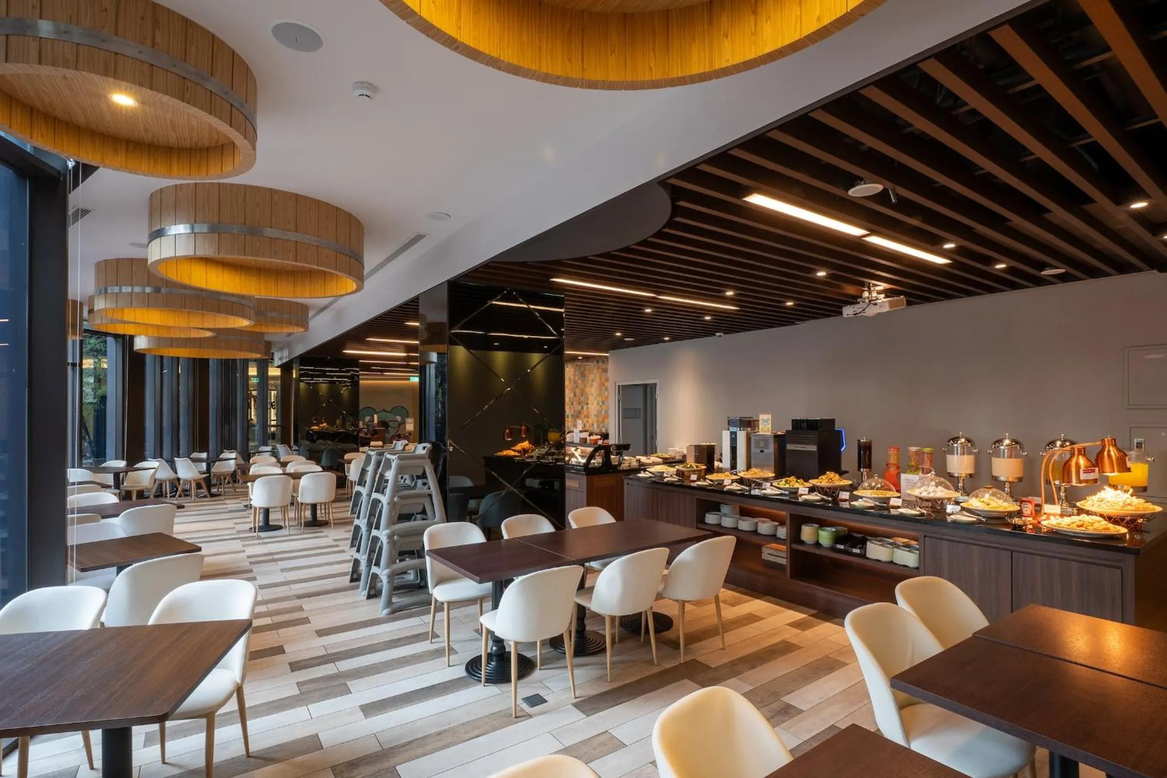 Restaurant/places to eat in CHECK inn MAGI Kids Hotel