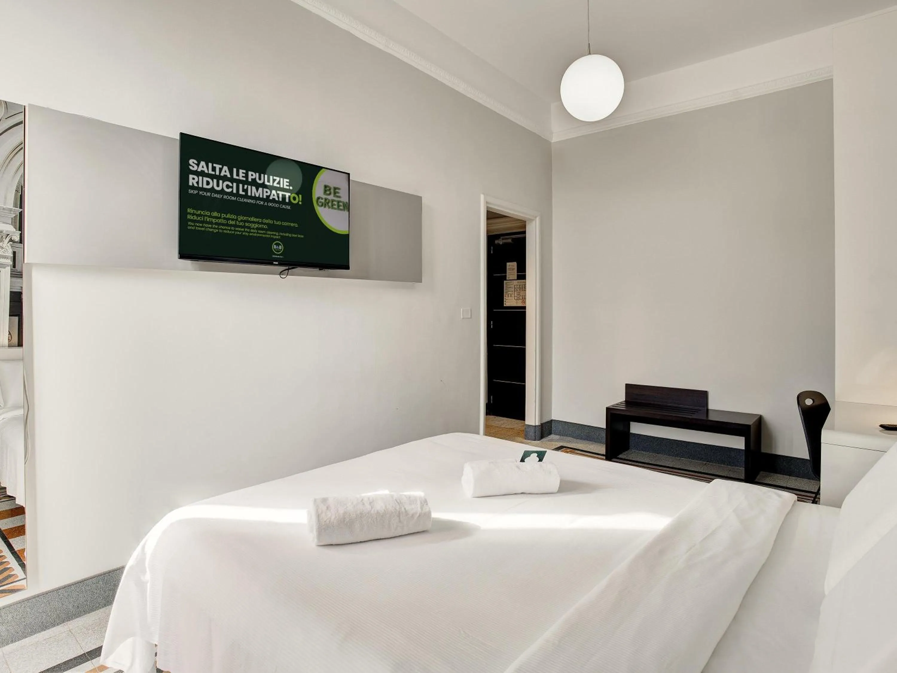 Photo of the whole room, Bed in B&B Hotel Napoli