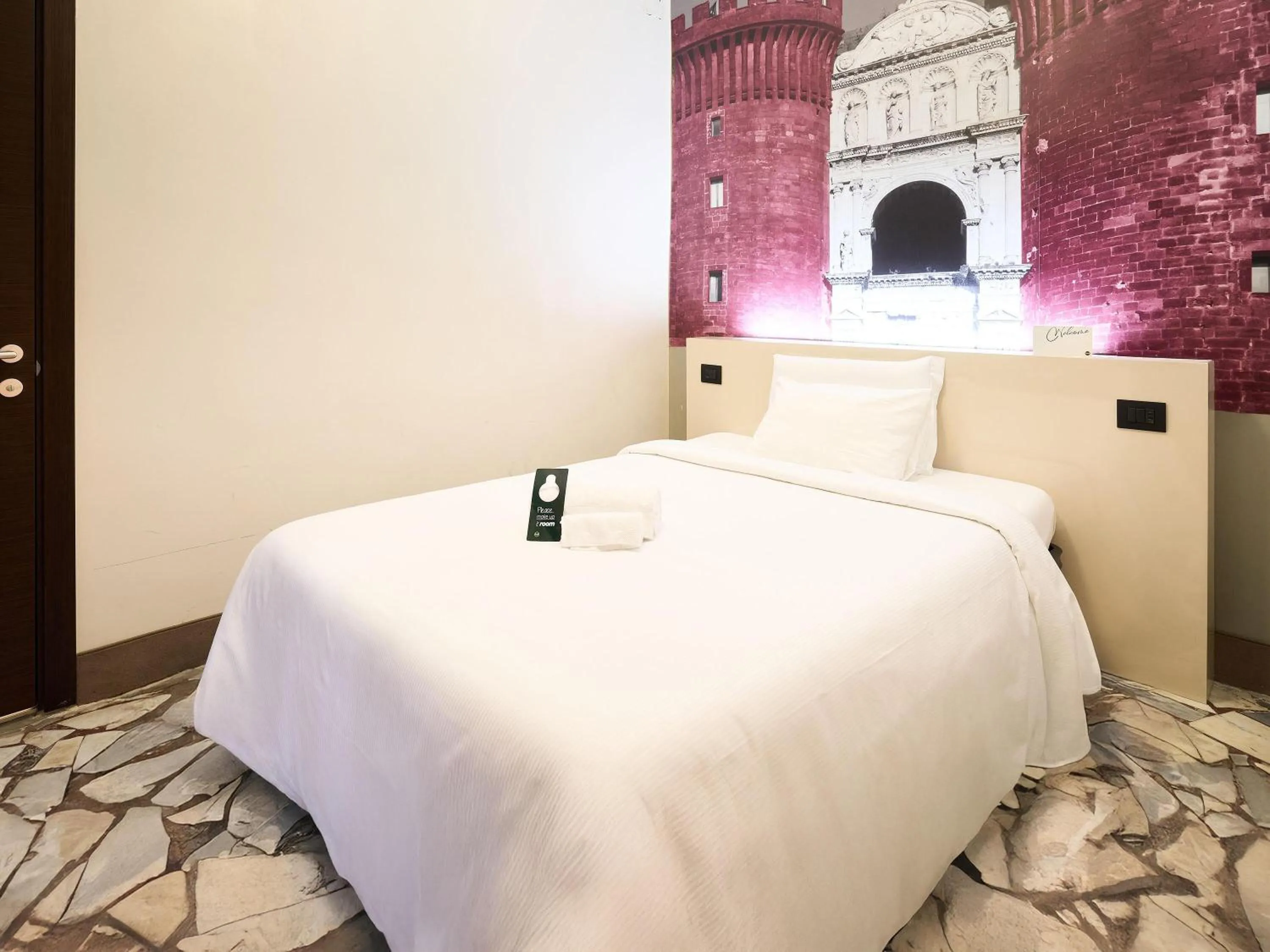 Photo of the whole room, Bed in B&B Hotel Napoli