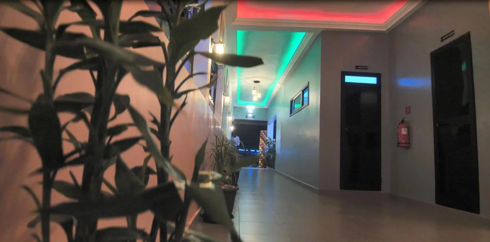 Restaurant/places to eat in HOTEL LES ARCADES