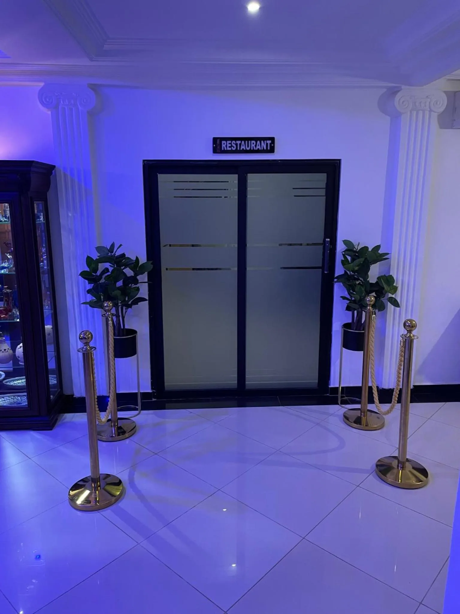 Restaurant/places to eat in HOTEL LES ARCADES