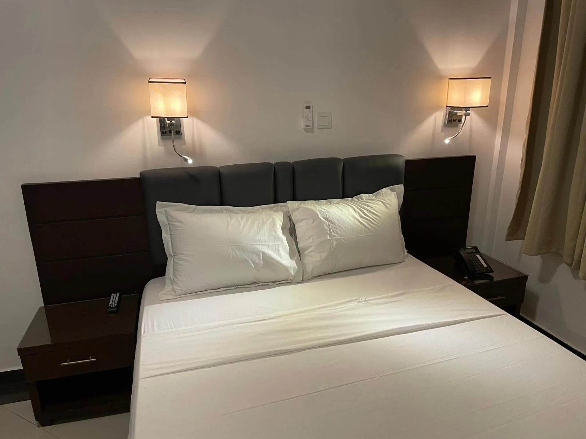 Bedroom, Bed in HOTEL LES ARCADES