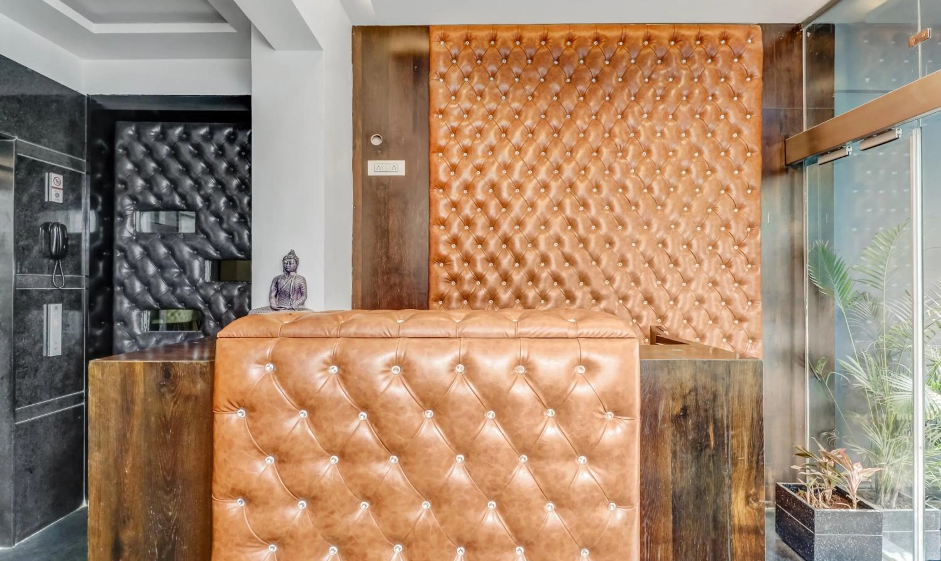 Lobby or reception in Treebo Three Drops