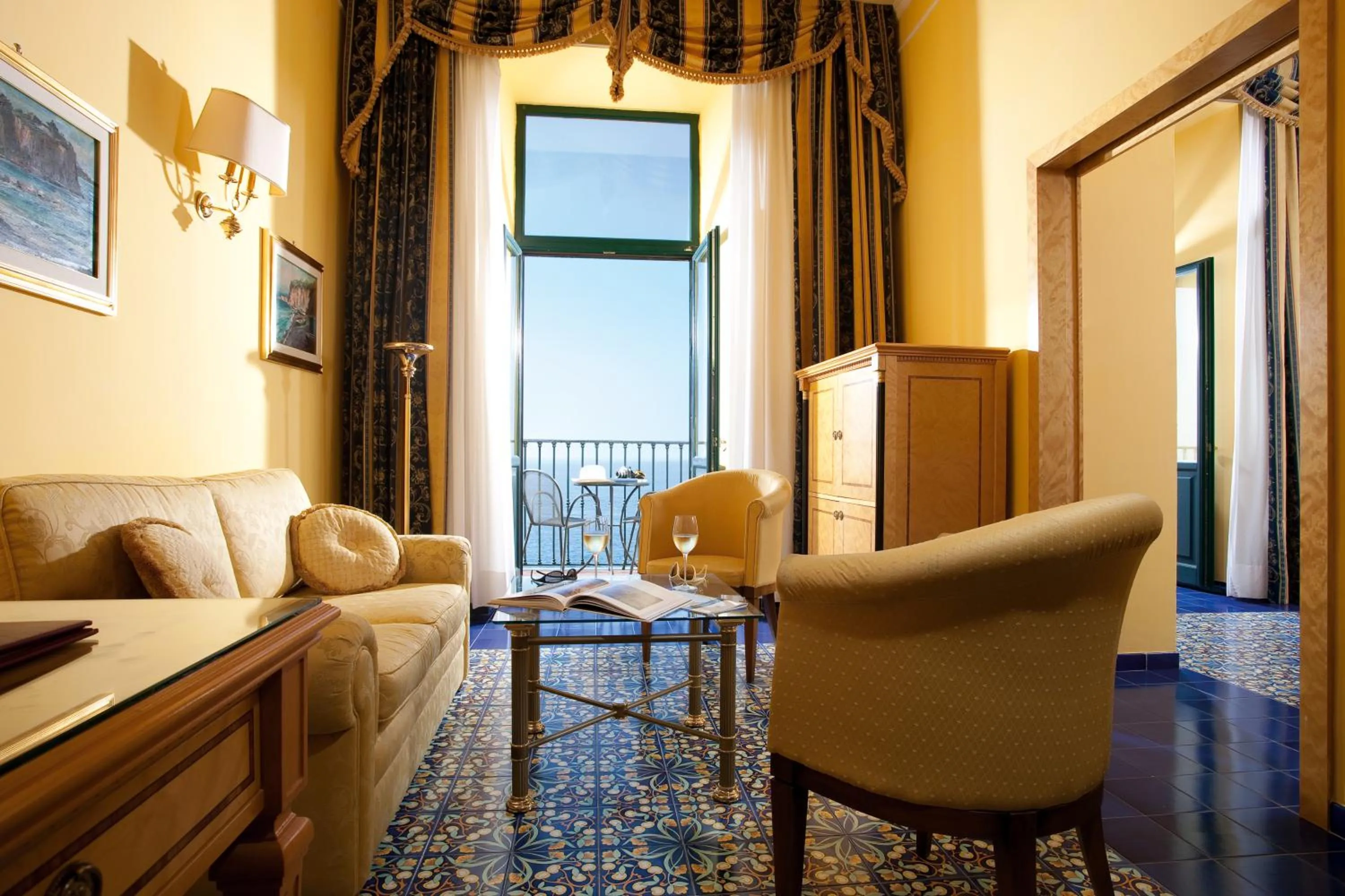Photo of the whole room in Imperial Hotel Tramontano