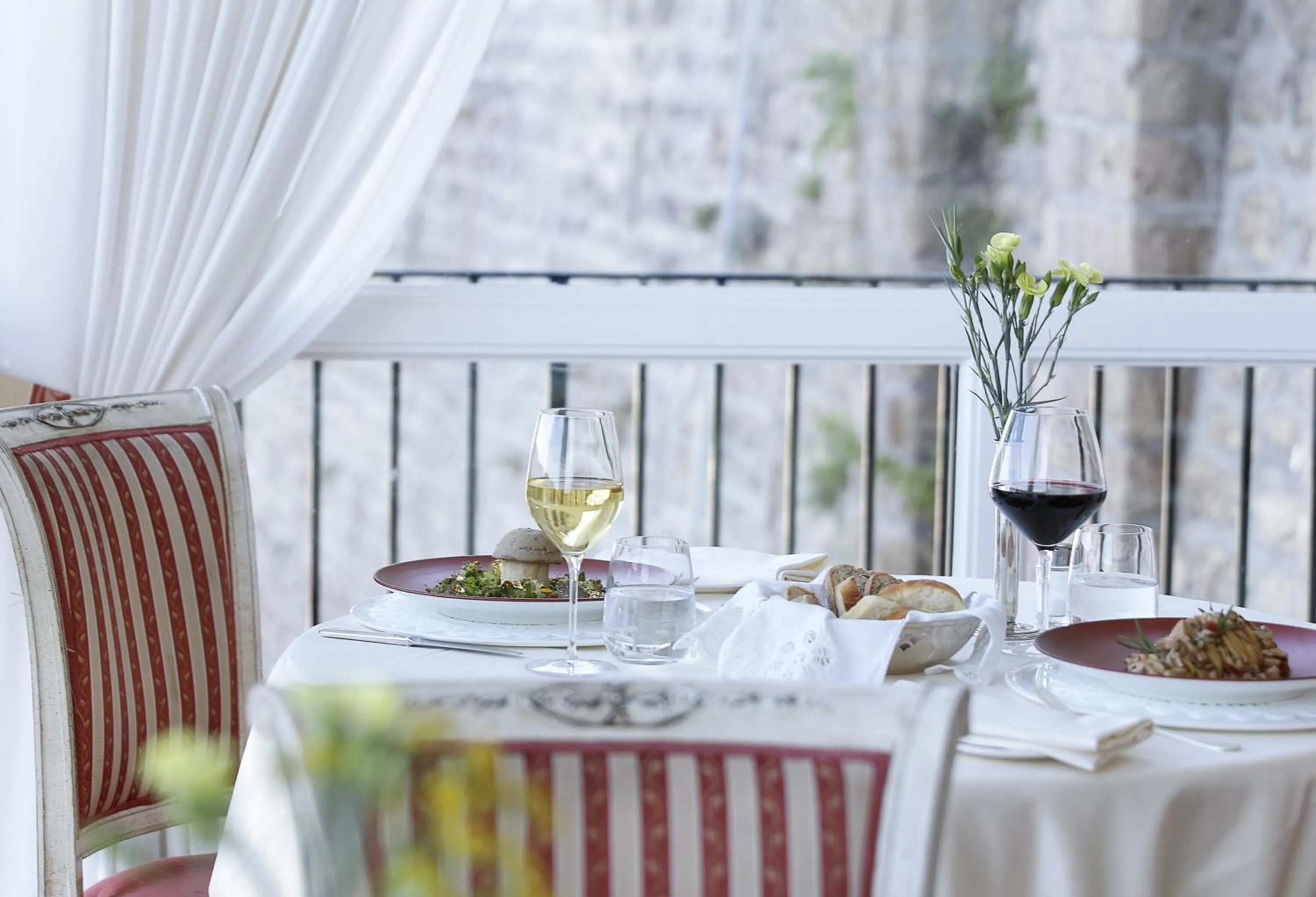 Restaurant/places to eat in Imperial Hotel Tramontano