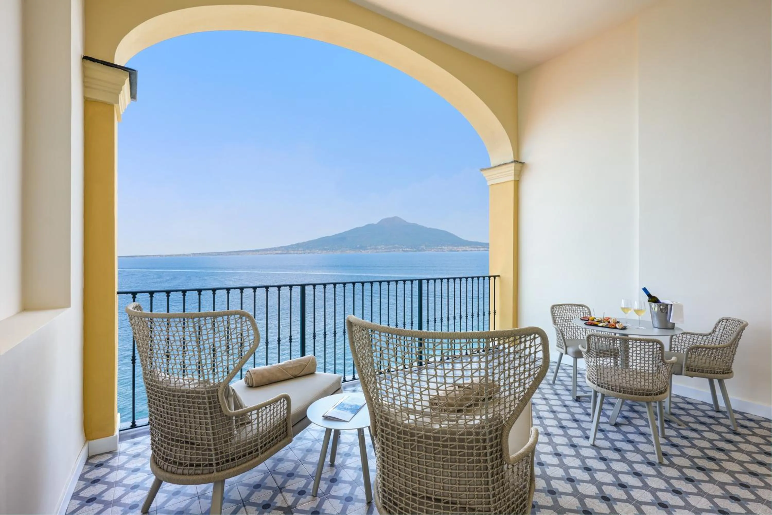 Patio in Imperial Hotel Tramontano