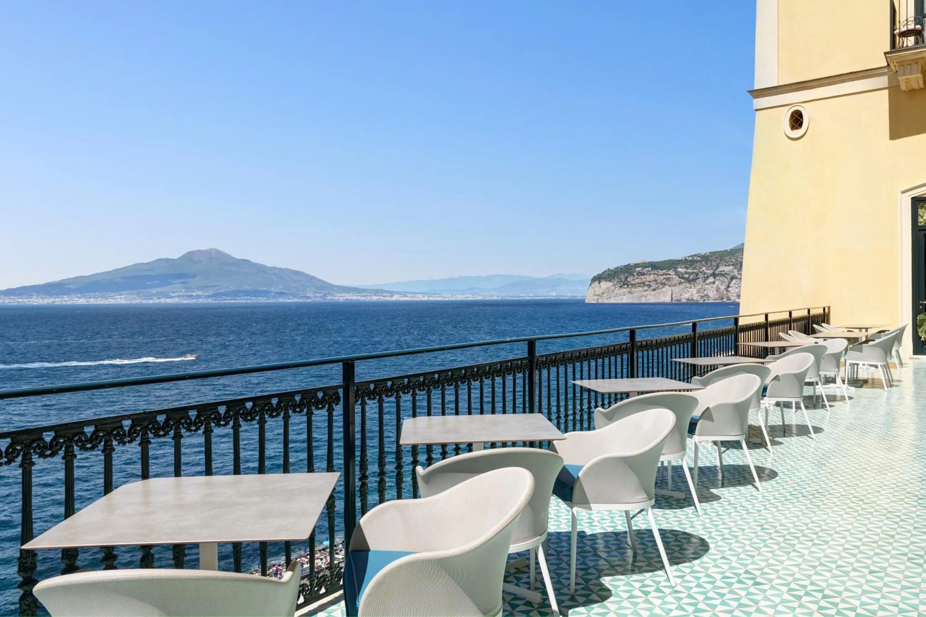 Lounge or bar in Imperial Hotel Tramontano