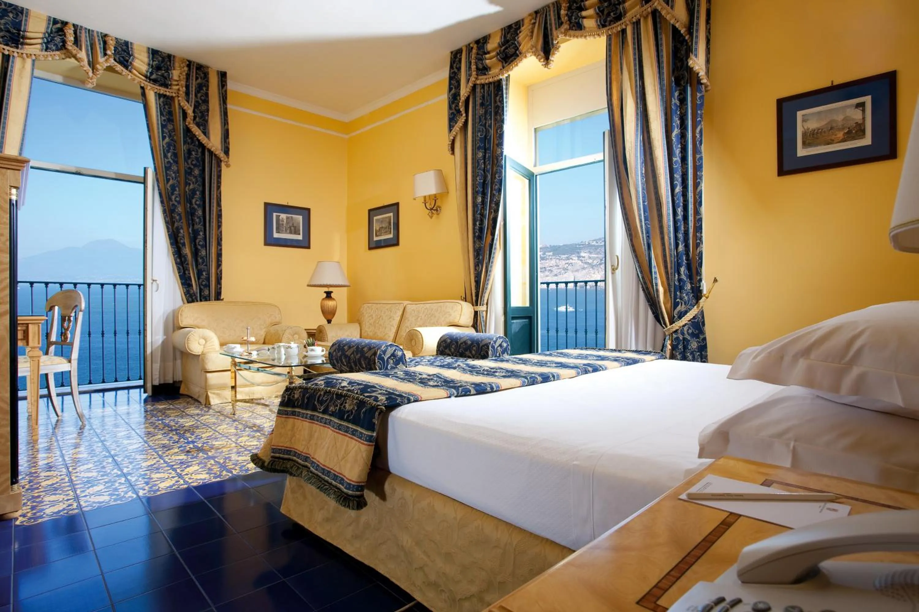 Photo of the whole room, Bed in Imperial Hotel Tramontano