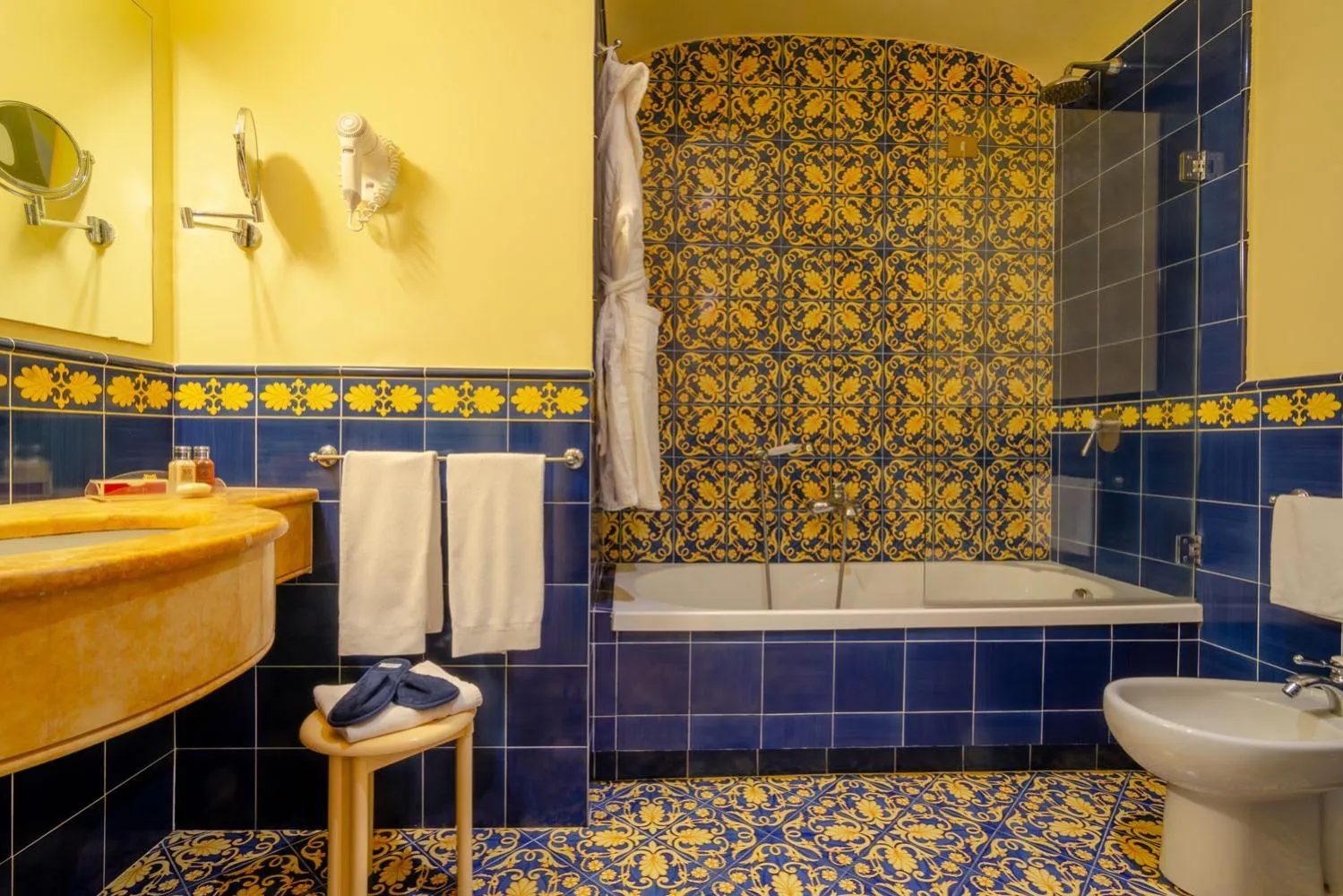 Bathroom in Imperial Hotel Tramontano