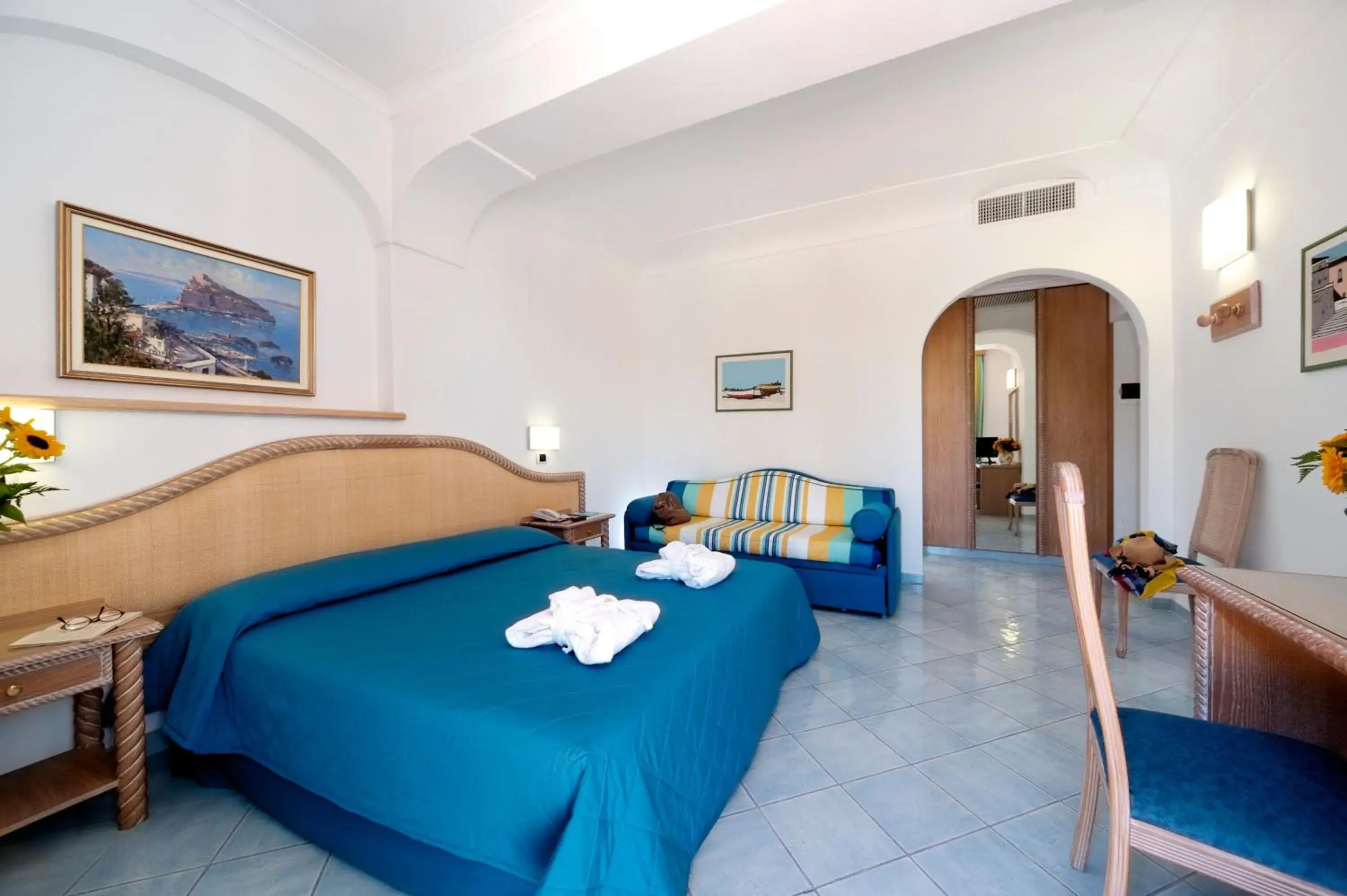 Junior Suite with Partial Sea View in Hotel Floridiana Terme Junior Suite with Partial Sea View in Hotel Floridiana Terme