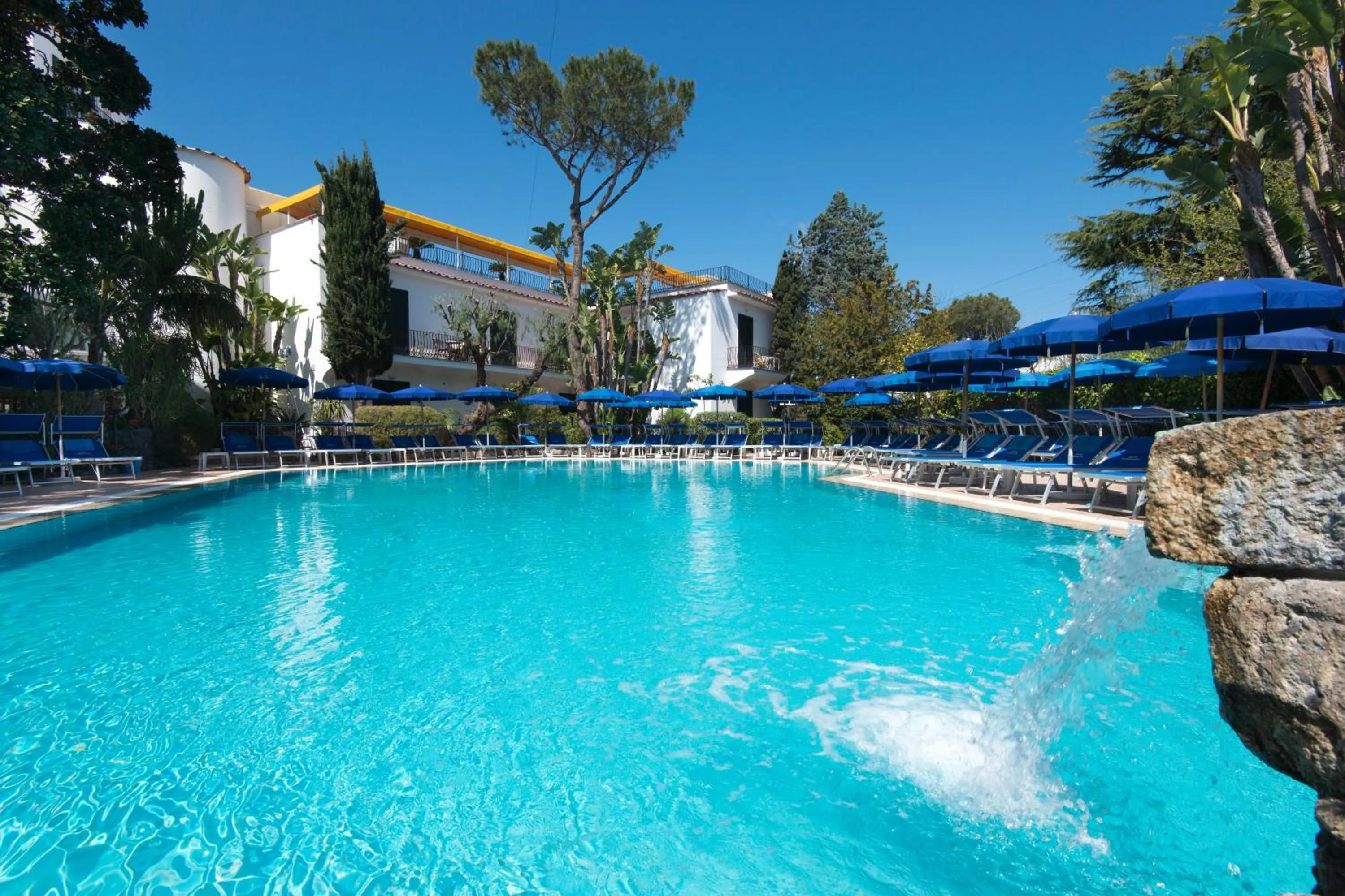 Swimming pool in Hotel Floridiana Terme