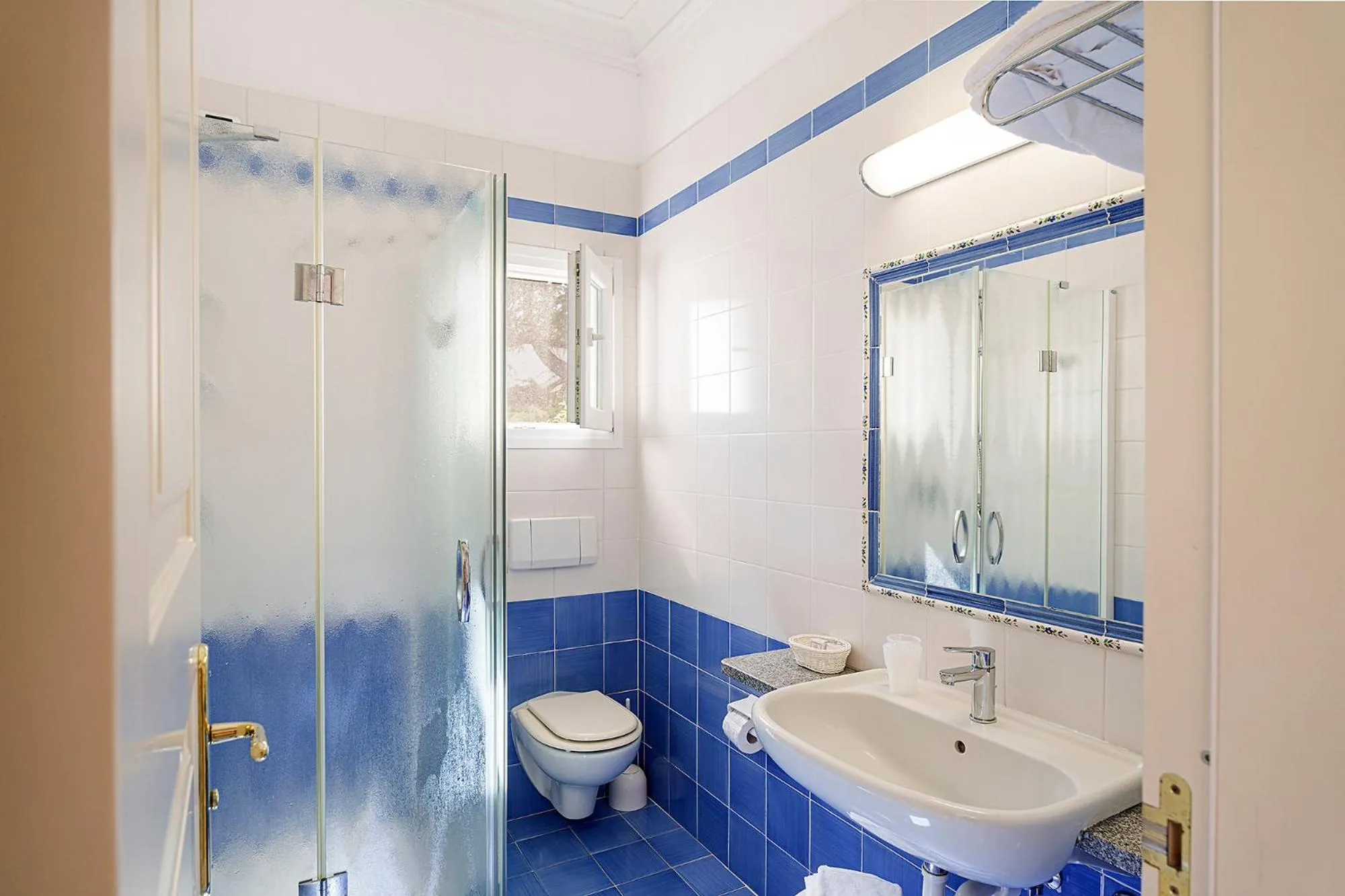 Shower in Hotel Floridiana Terme