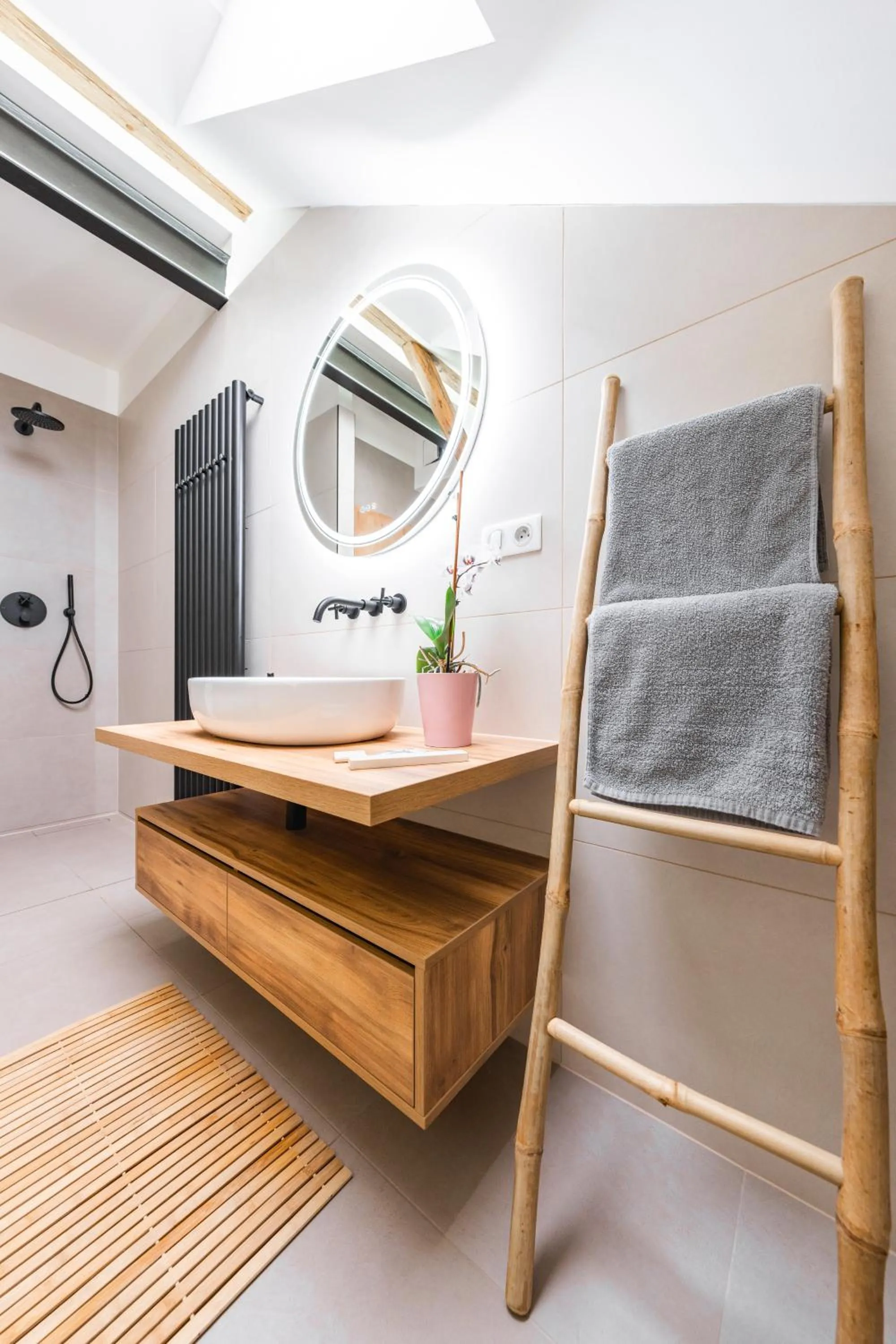 Bathroom, Bed in Apartmány Marienhof