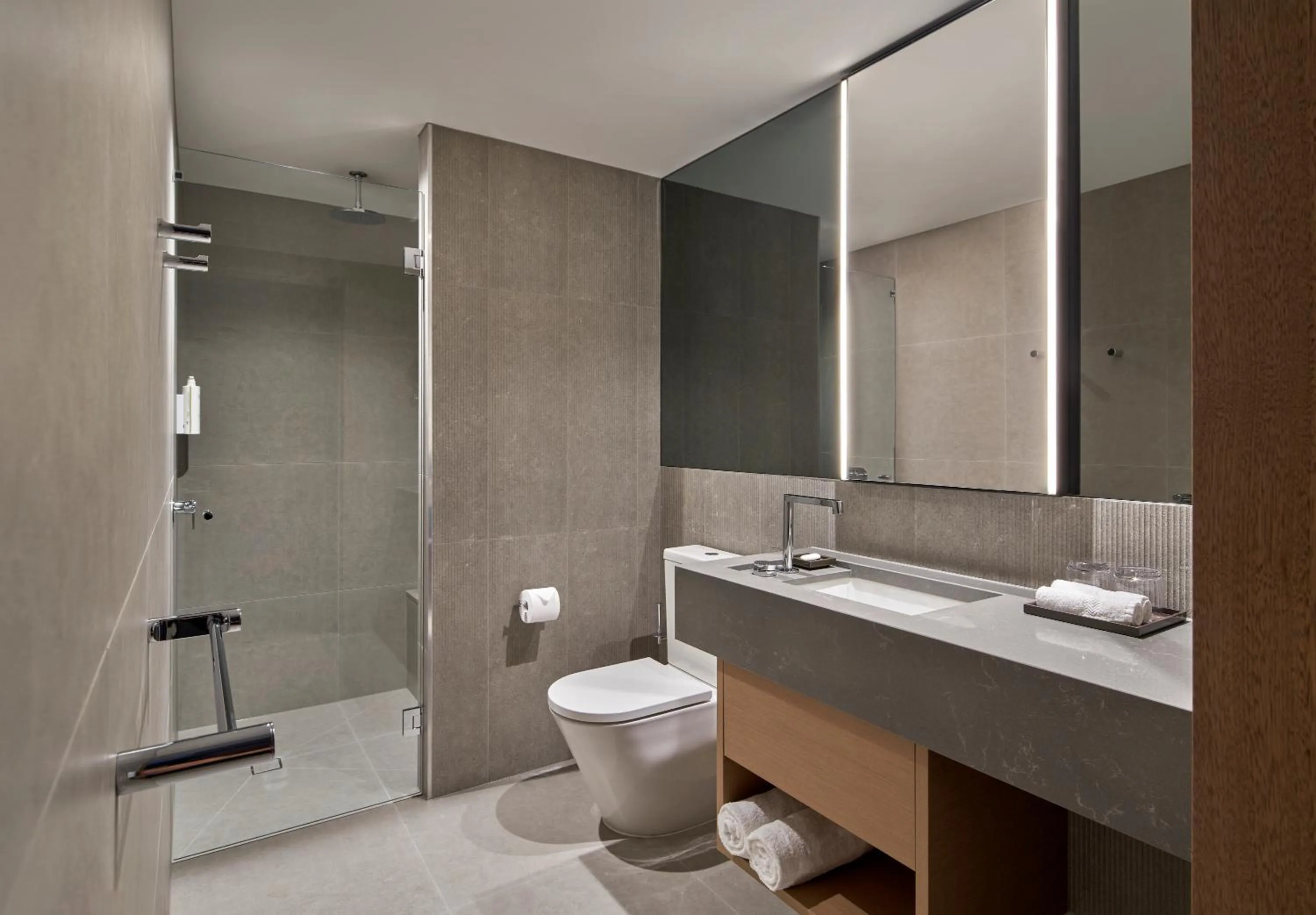 Bathroom in Courtyard by Marriott Melbourne Flagstaff Gardens
