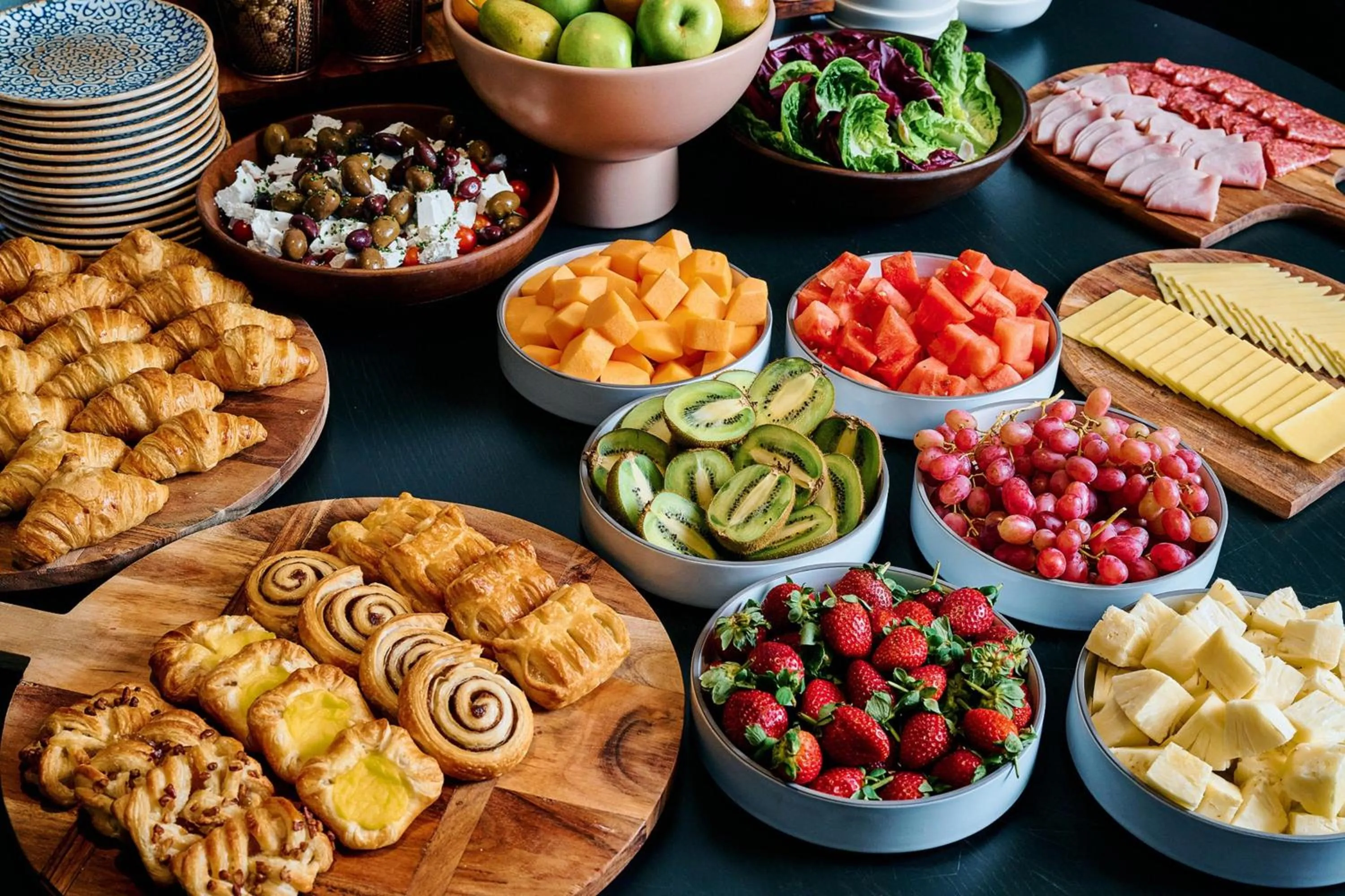 Breakfast in Courtyard by Marriott Melbourne Flagstaff Gardens
