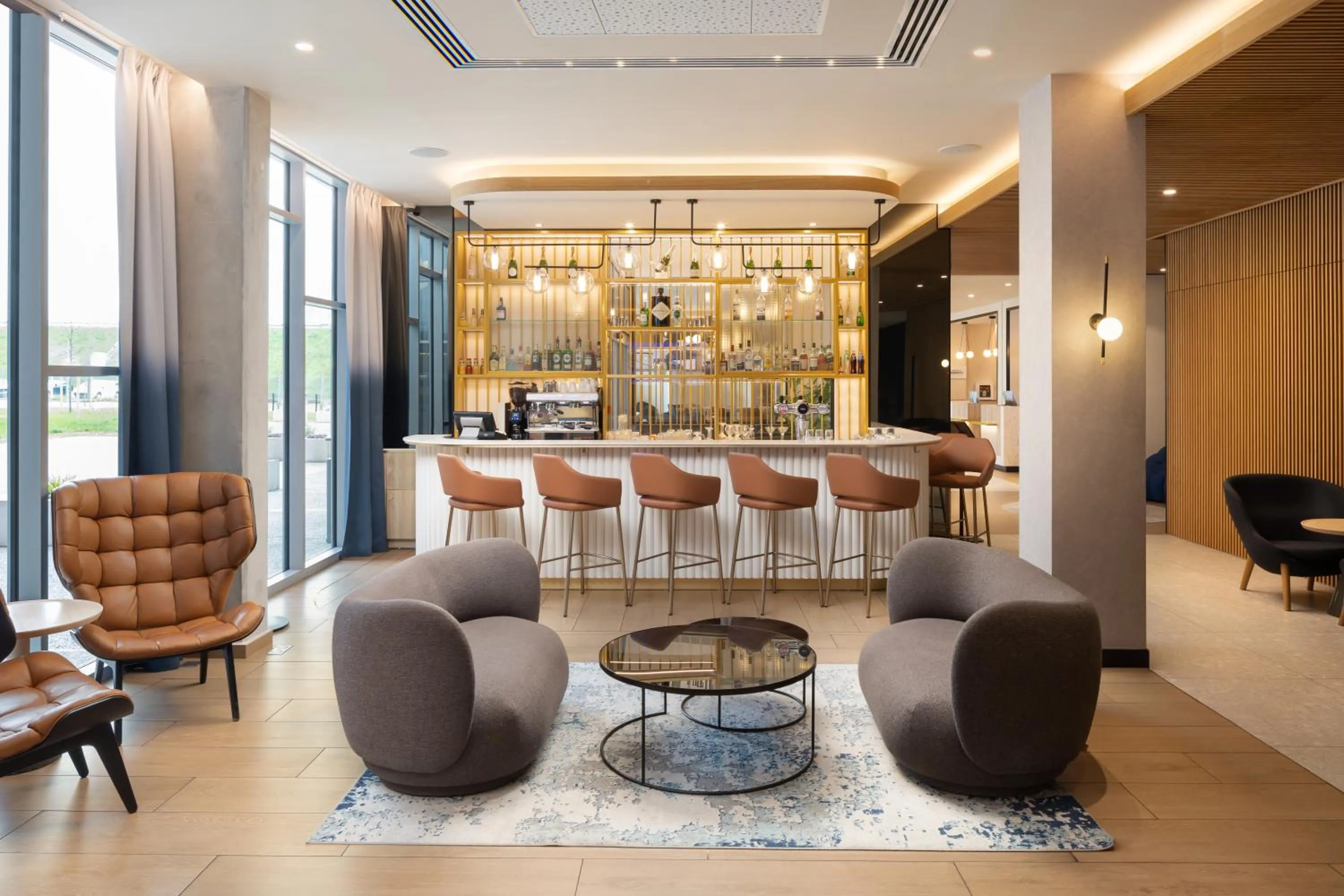Lounge or bar in Residence Inn by Marriott Paris Charles de Gaulle Central Airport