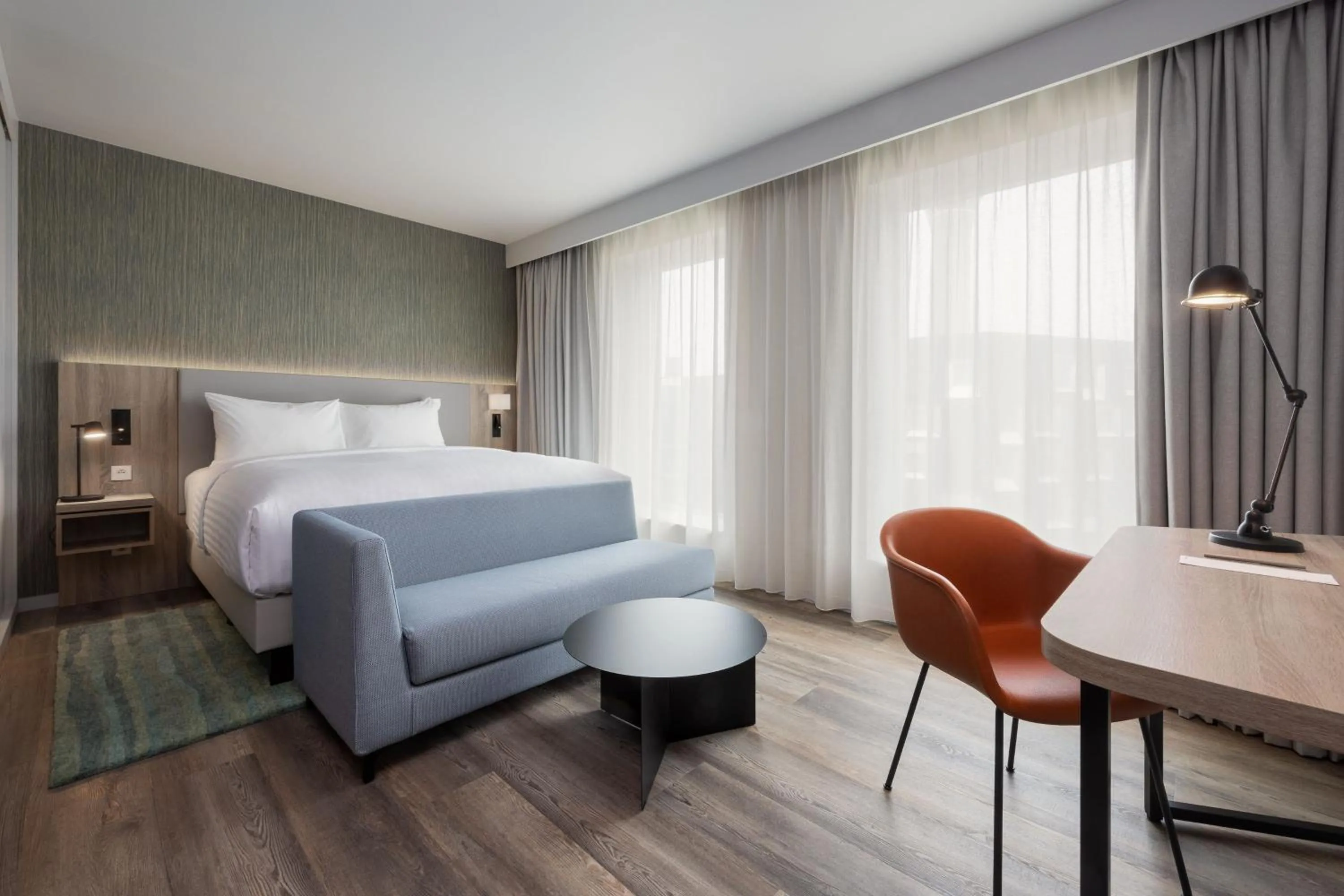Photo of the whole room, Bed in Residence Inn by Marriott Paris Charles de Gaulle Central Airport