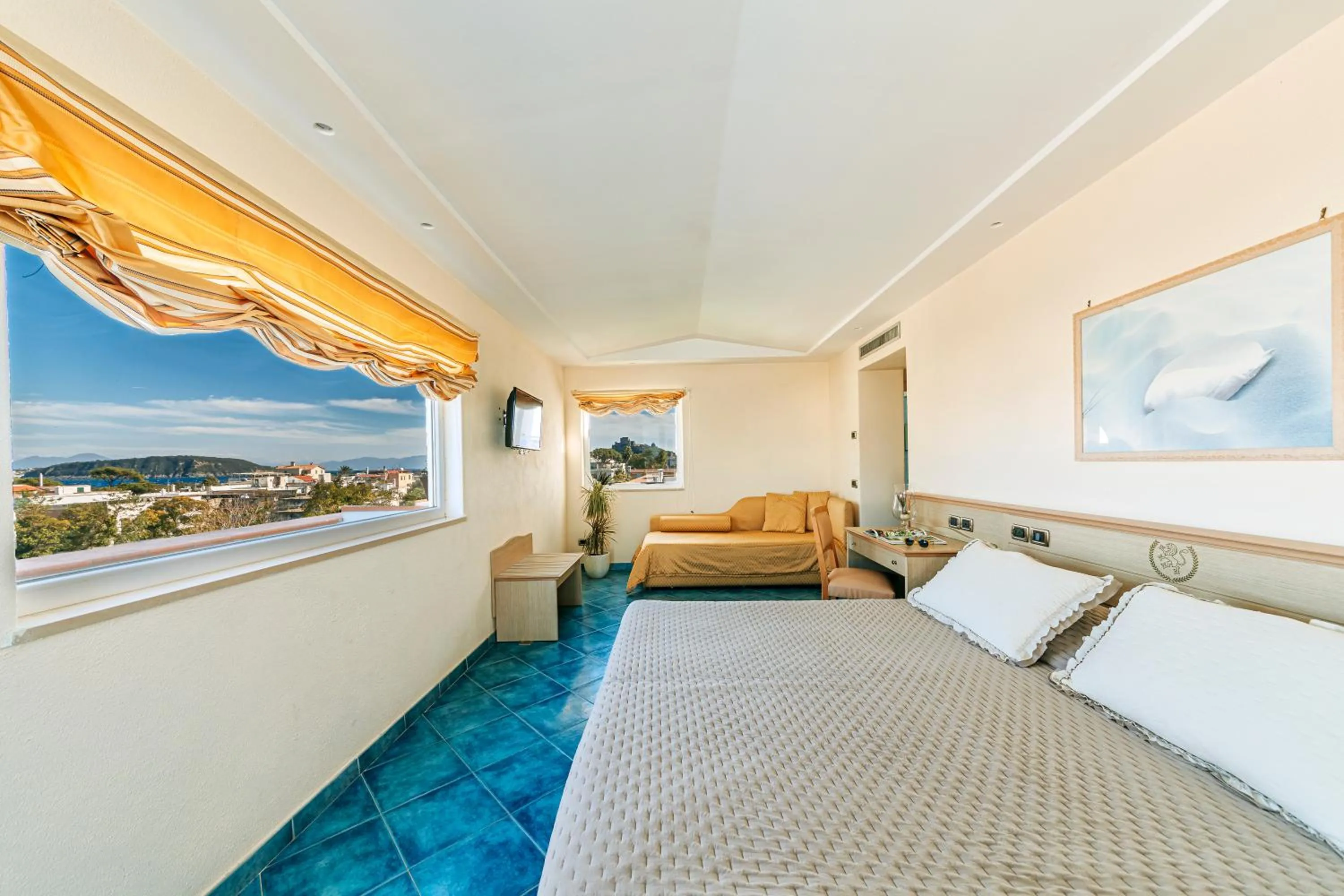 Photo of the whole room, Bed in Hotel Regina Palace Terme