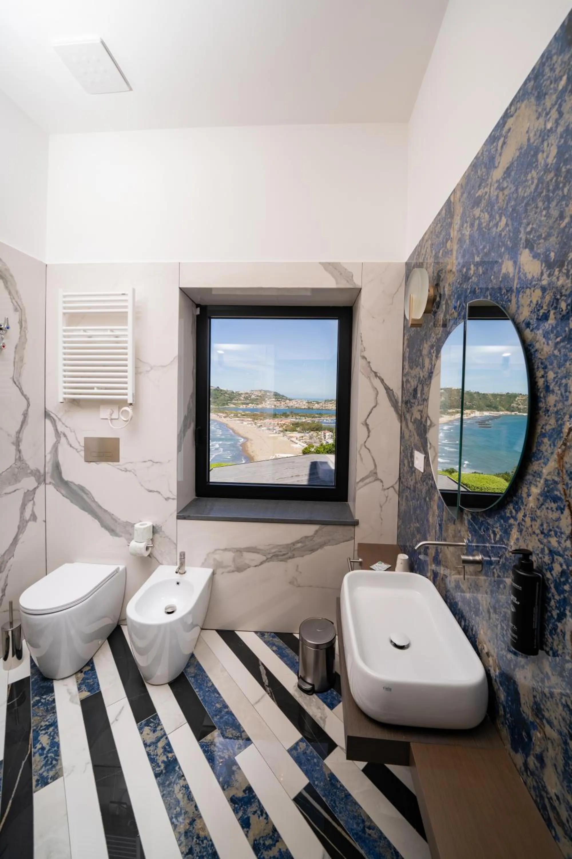 Toilet in Hotel Cala Moresca