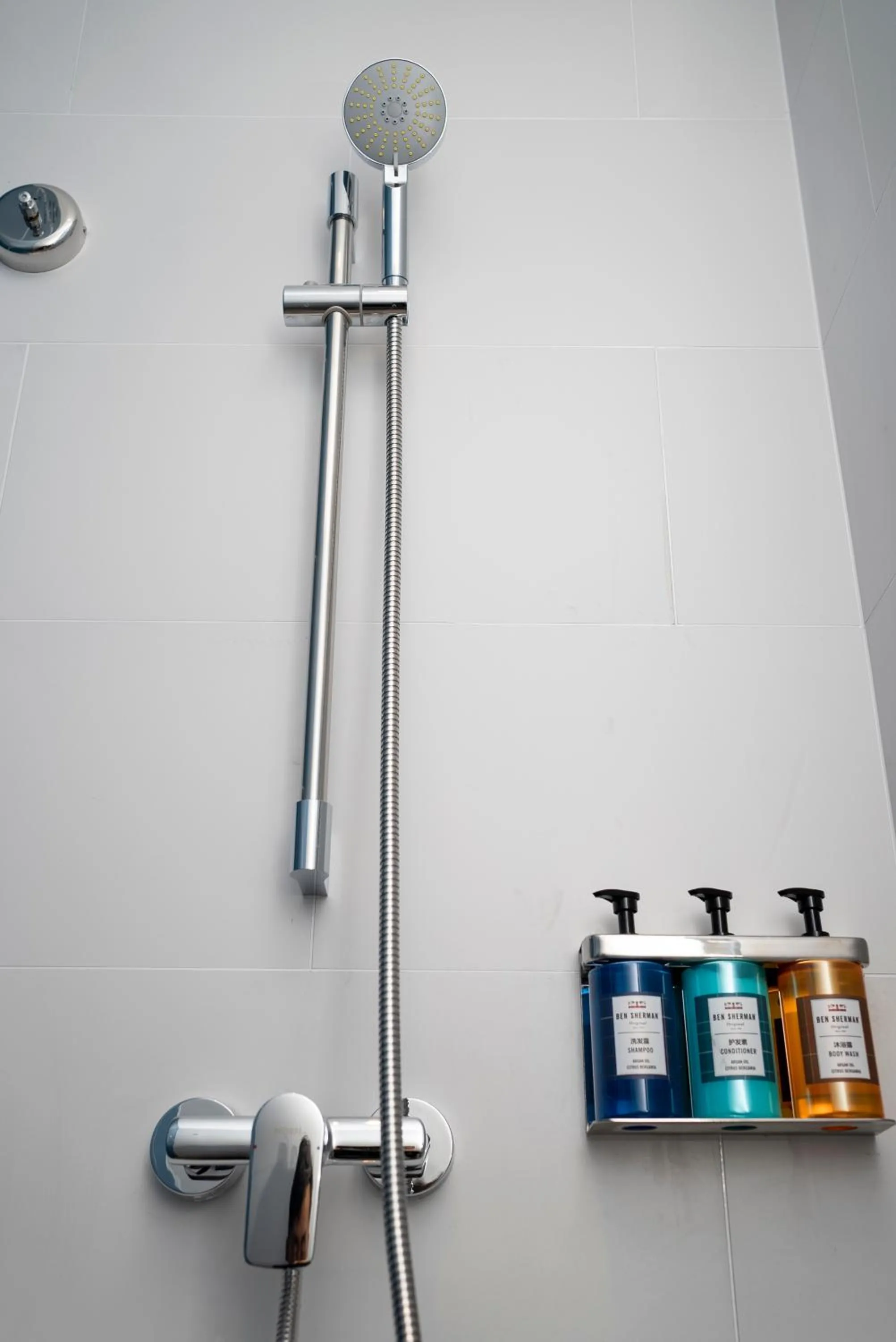 Shower in Holiday Inn Express Nanchang Riverside by IHG