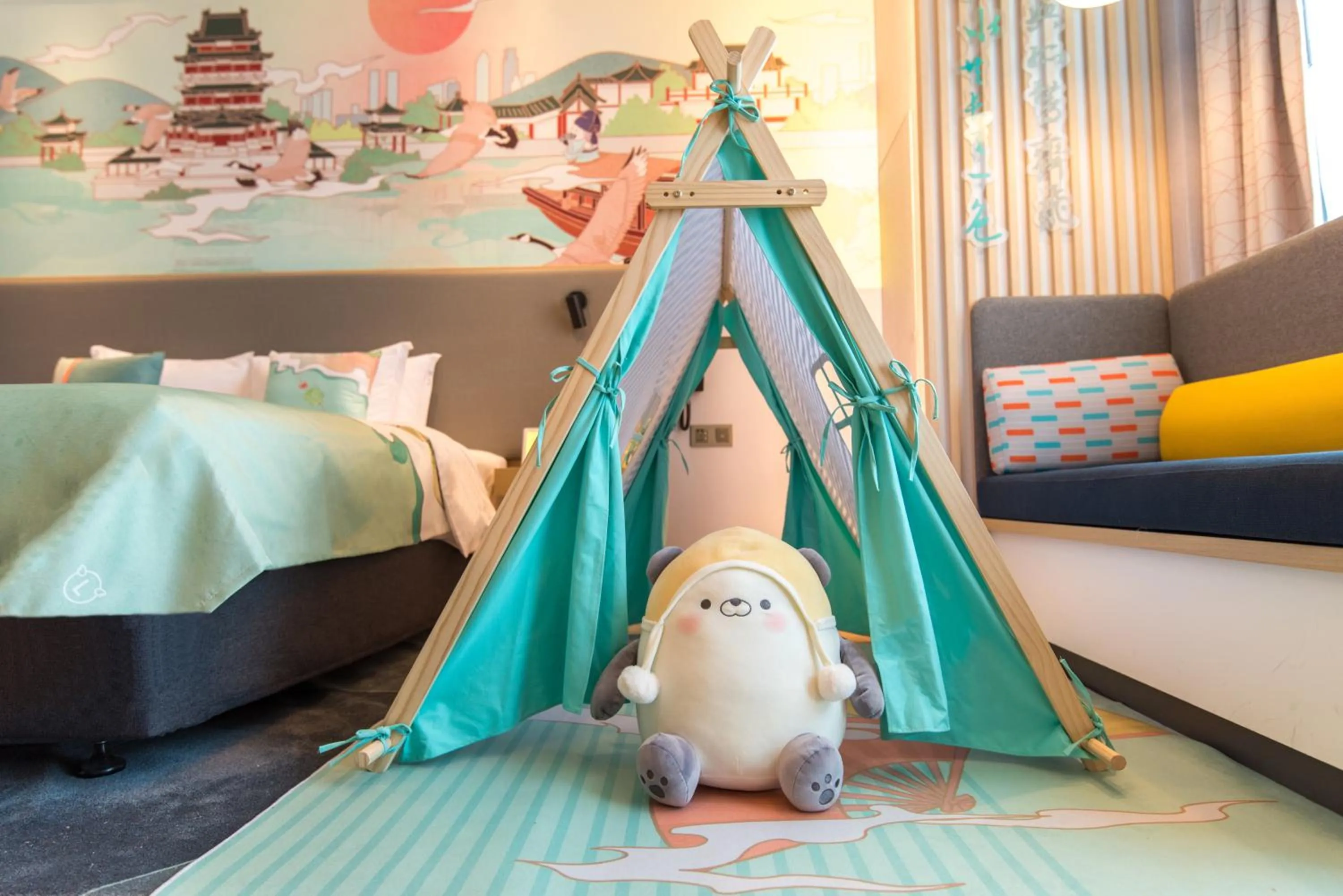 children, Bed in Holiday Inn Express Nanchang Riverside by IHG