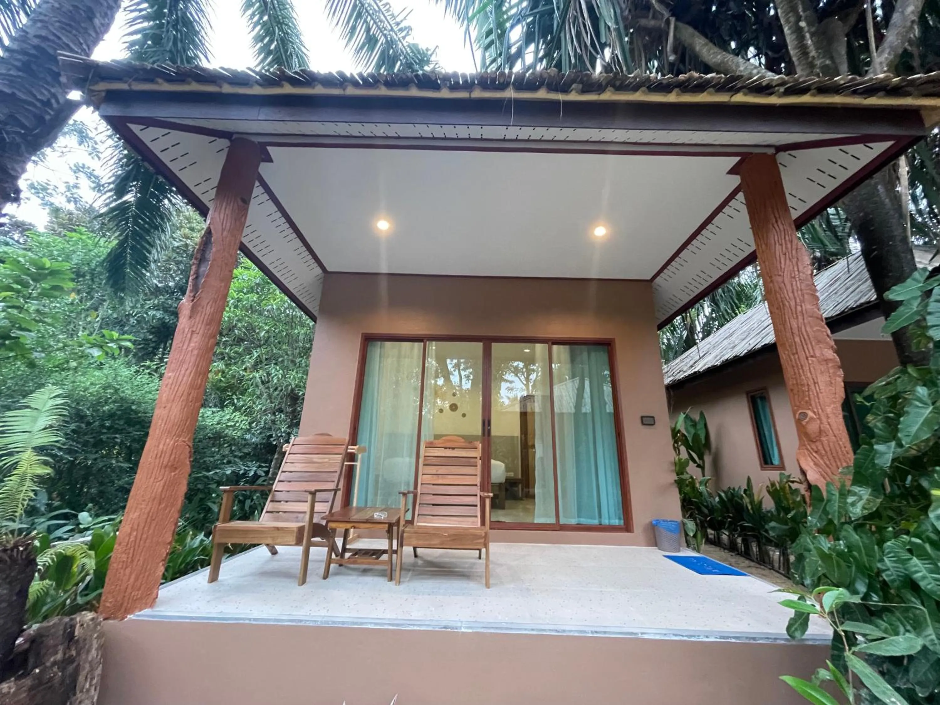 Marina Resort Koh Phayam Ranong