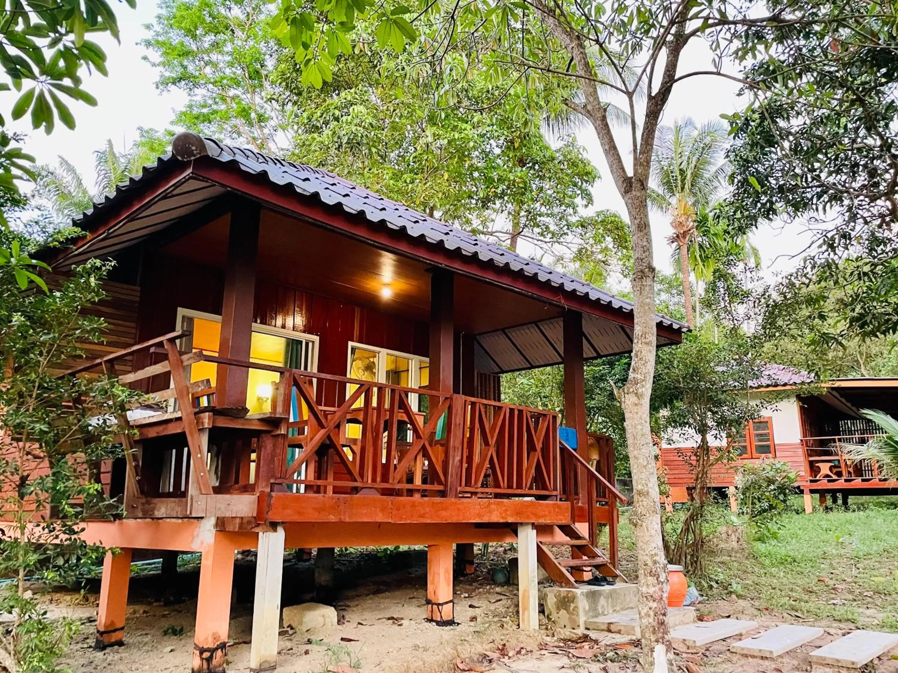 Marina Resort Koh Phayam Ranong