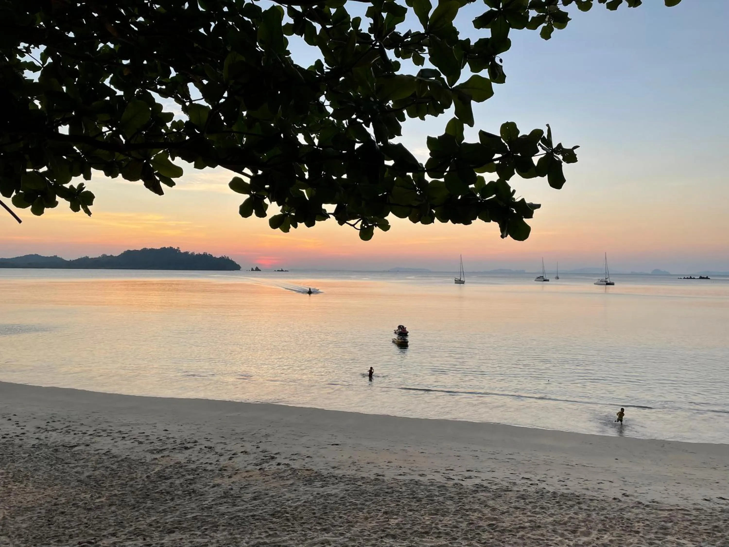 Marina Resort Koh Phayam Ranong