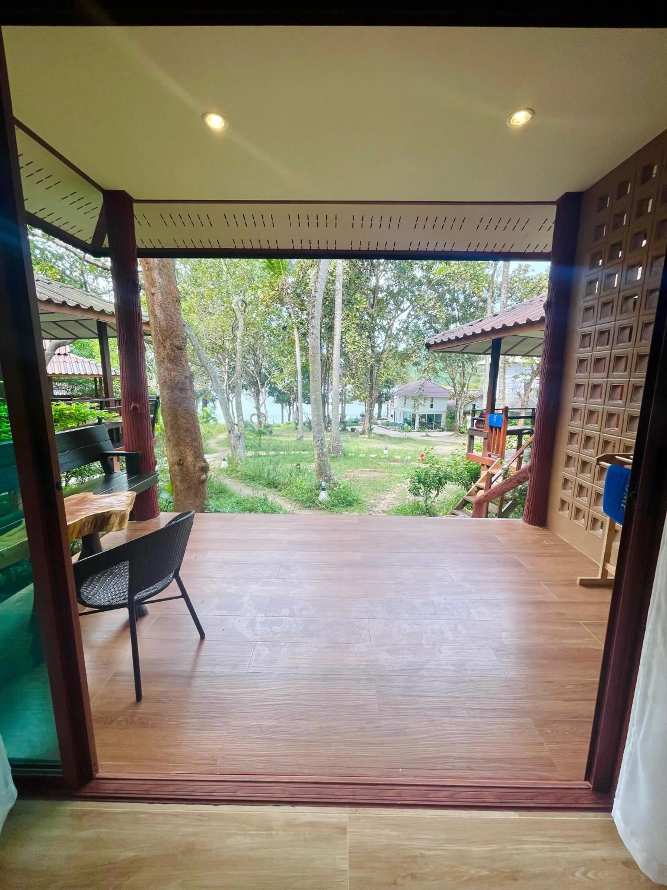 Marina Resort Koh Phayam Ranong