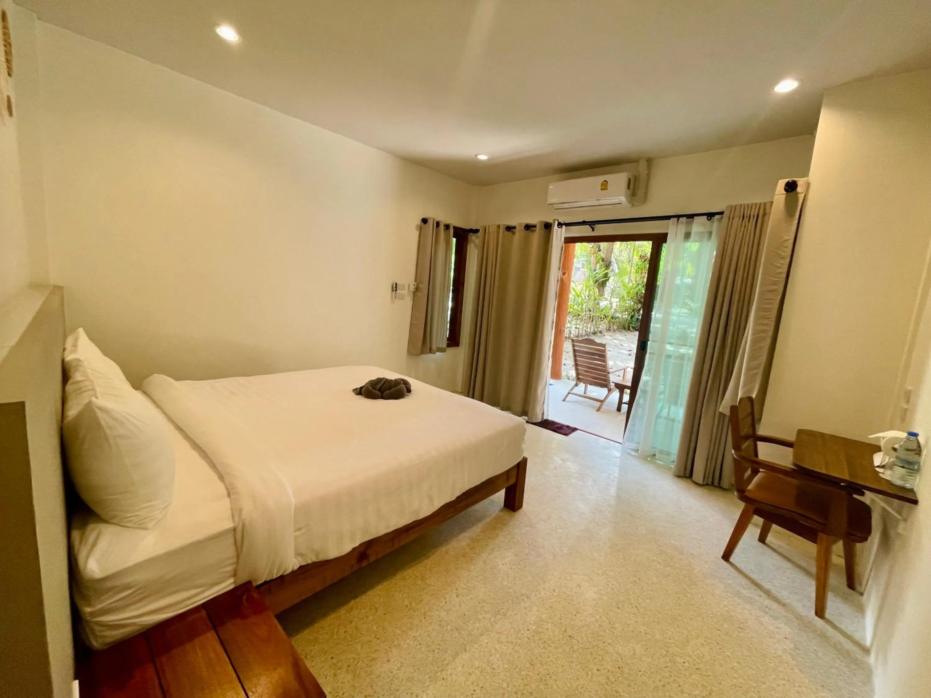 Bed in Marina Resort Koh Phayam Ranong