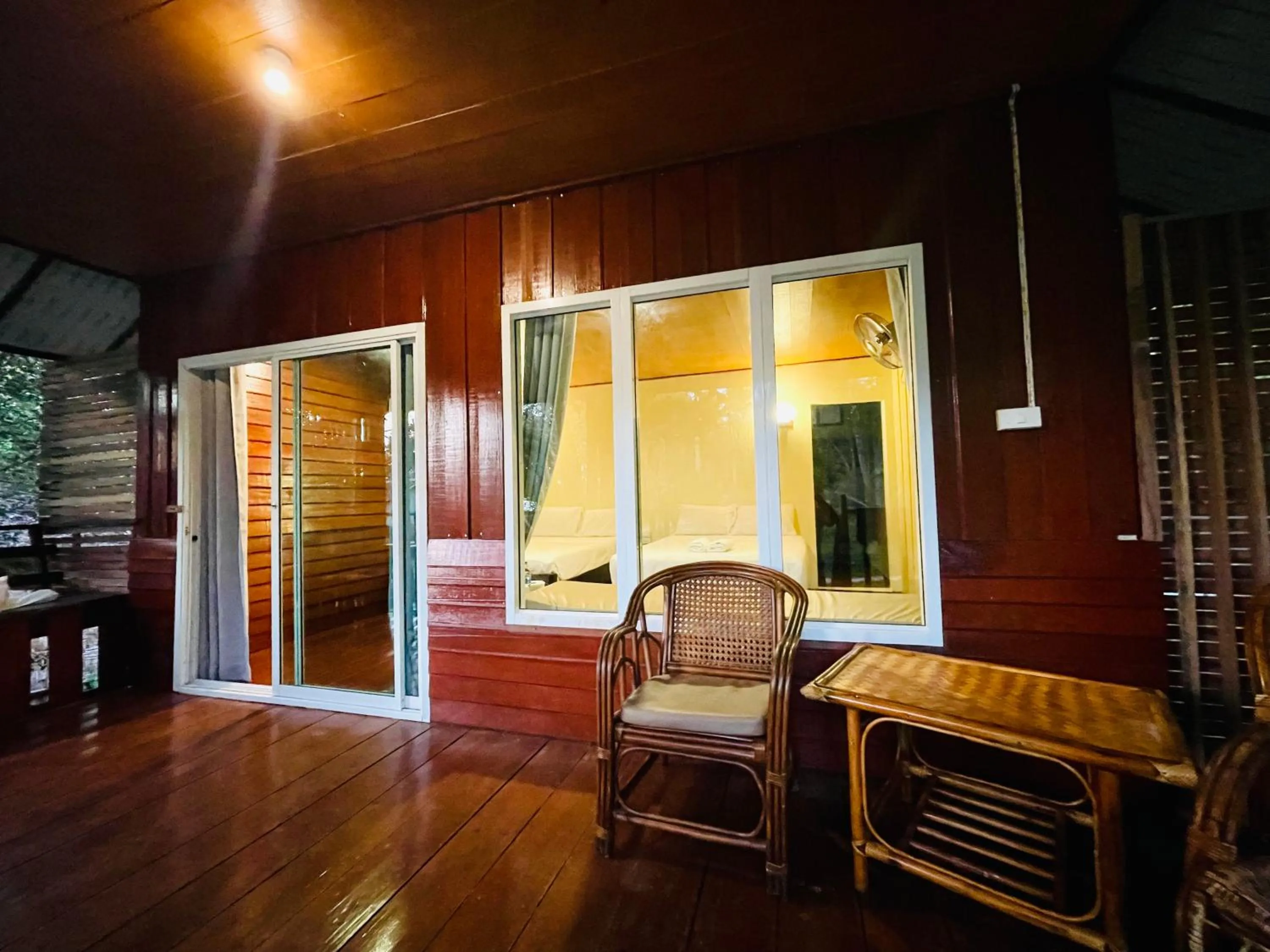 Marina Resort Koh Phayam Ranong