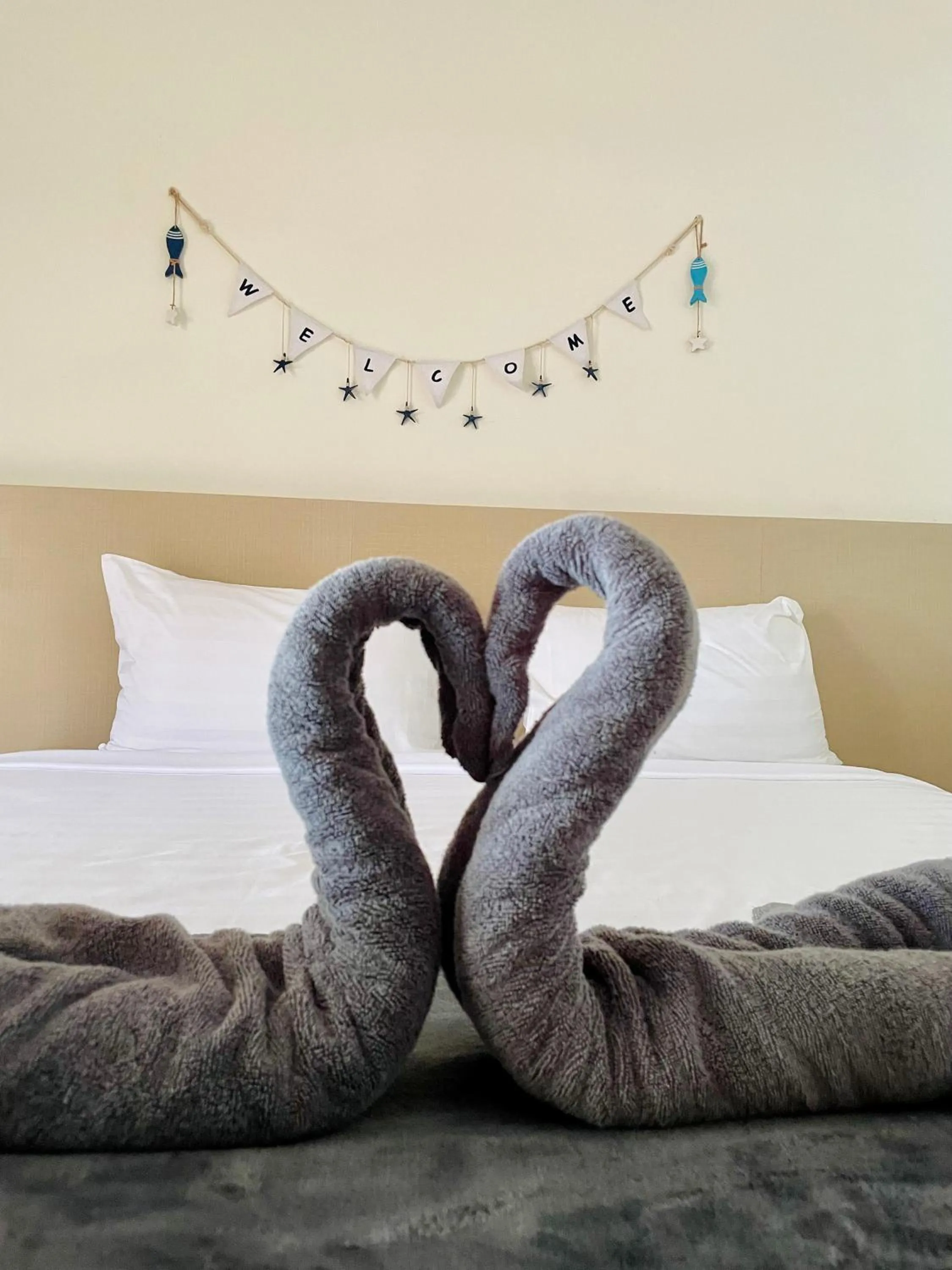 Bed in Marina Resort Koh Phayam Ranong