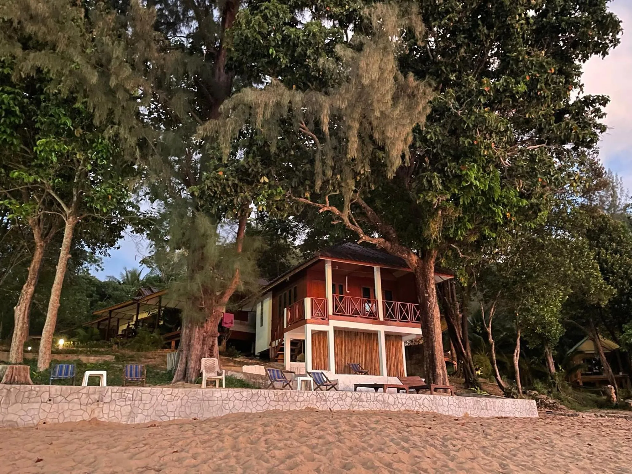 Marina Resort Koh Phayam Ranong