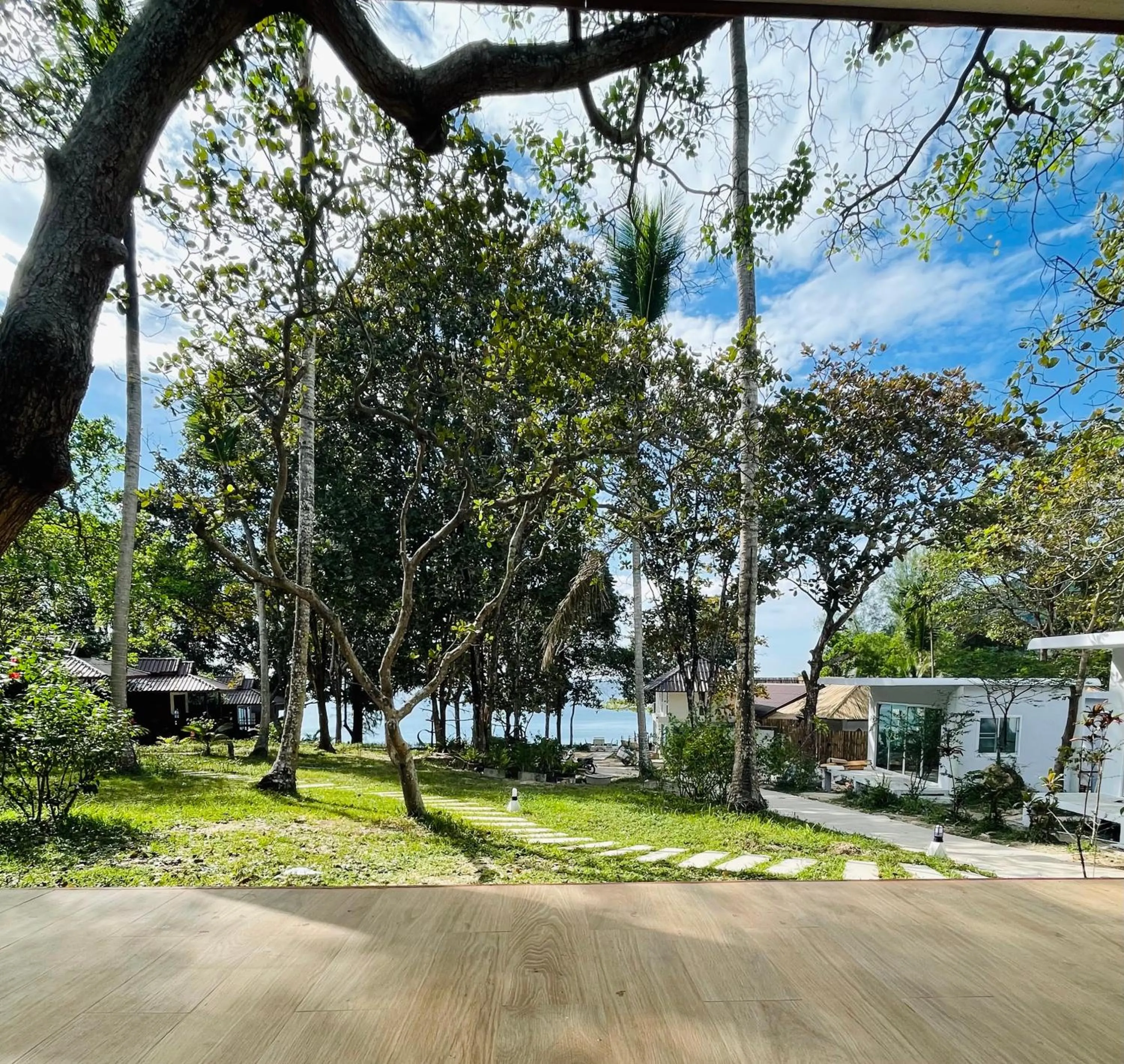 Marina Resort Koh Phayam Ranong