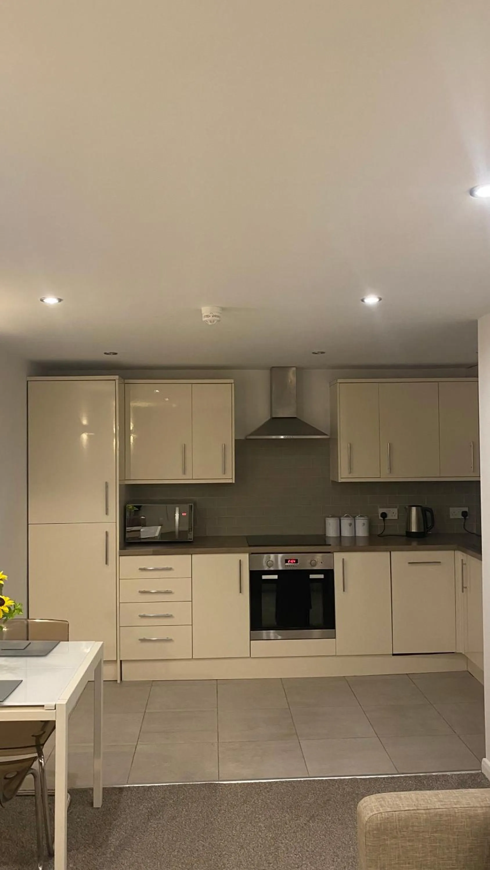 Kitchen or kitchenette in DealHouse F7- Apartments