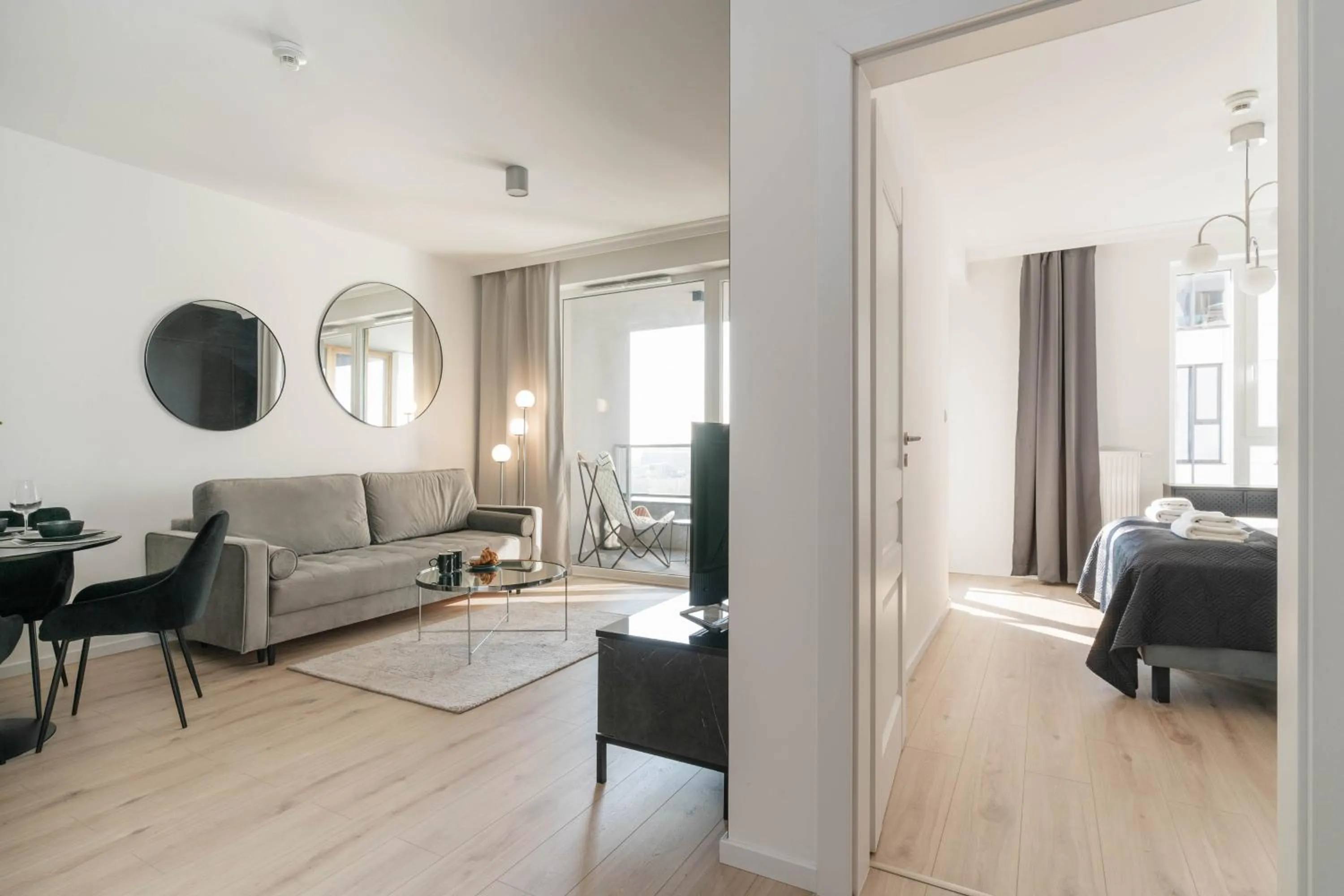 Bed in Symphony Modern Tower Apartamenty