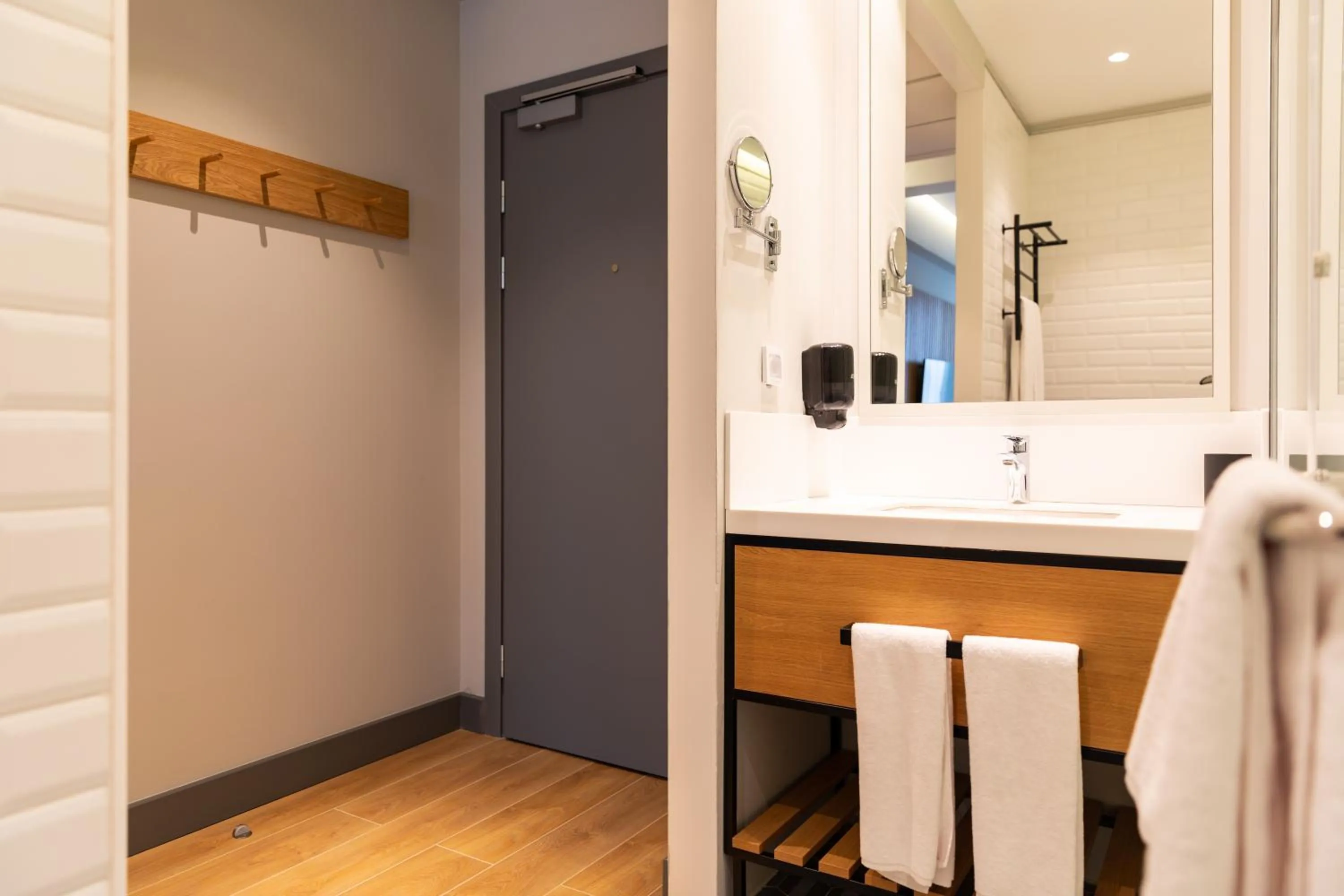 Shower in Sadu Hotel Almaty, a member of Radisson Individuals