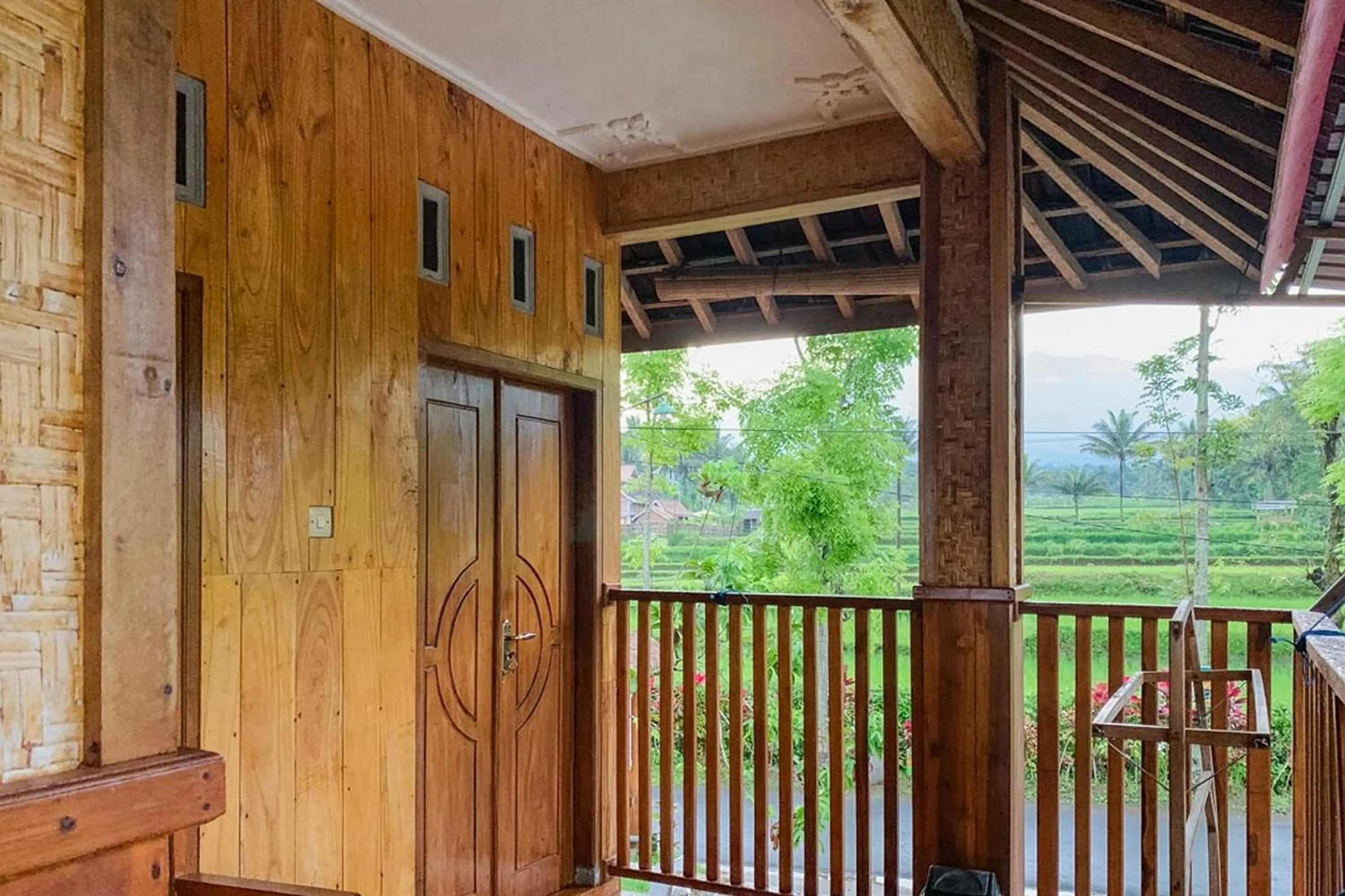 Lesehan Cahaya Tetebatu Inn Syariah at Desa Wisata