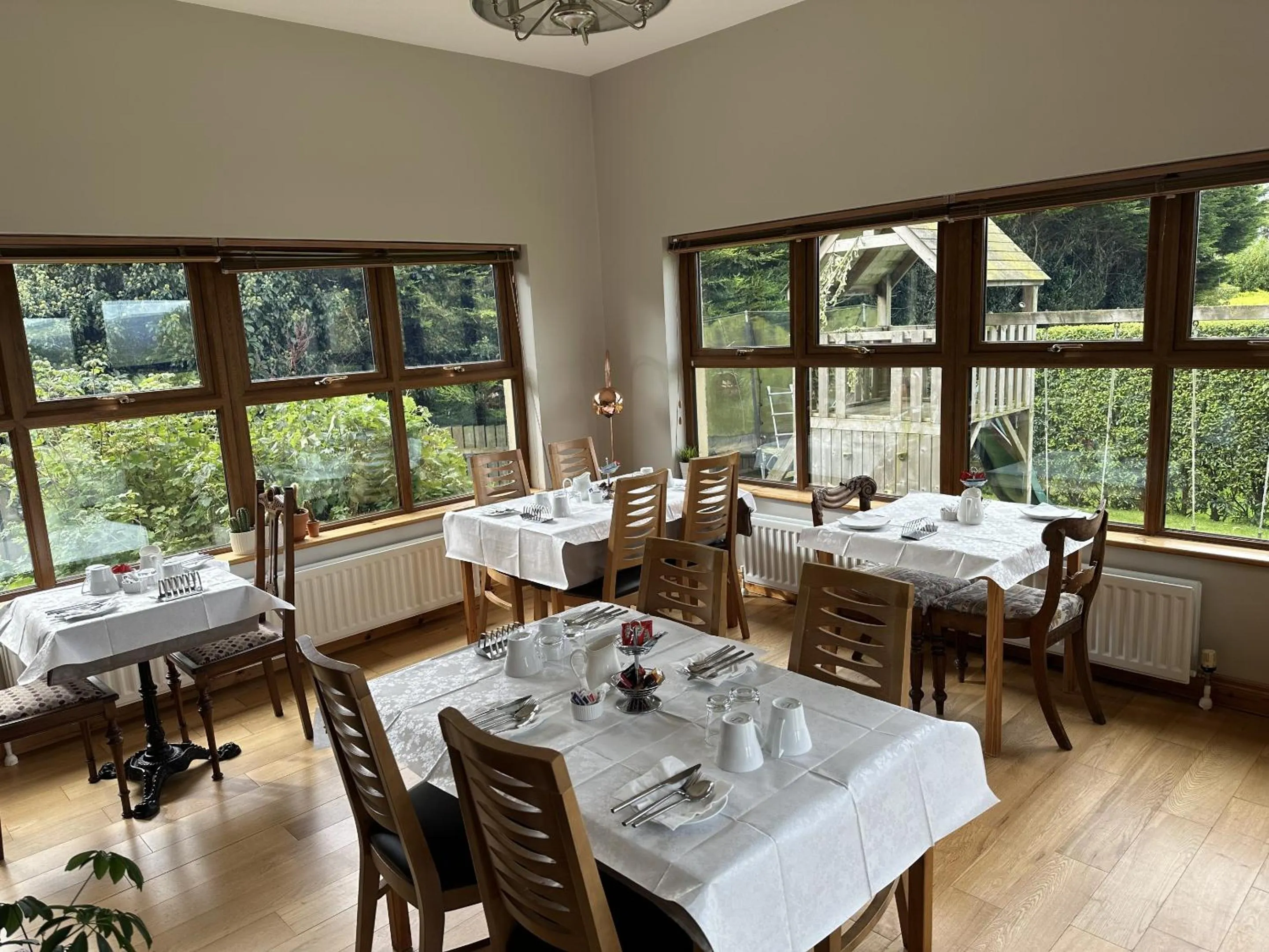 Dining area in Dunhill Cottage B&B